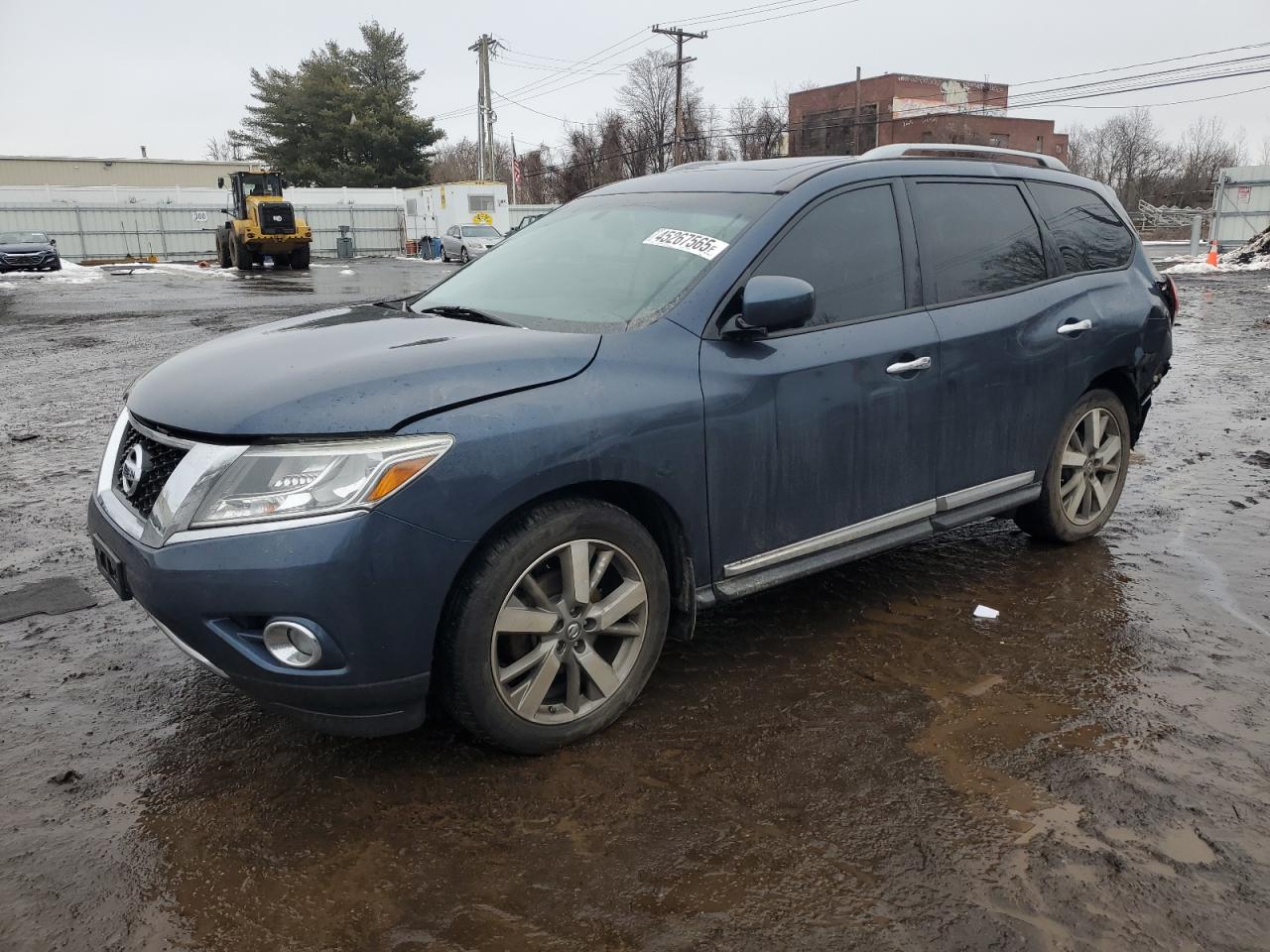 2015 Nissan Pathfinder - Image 1