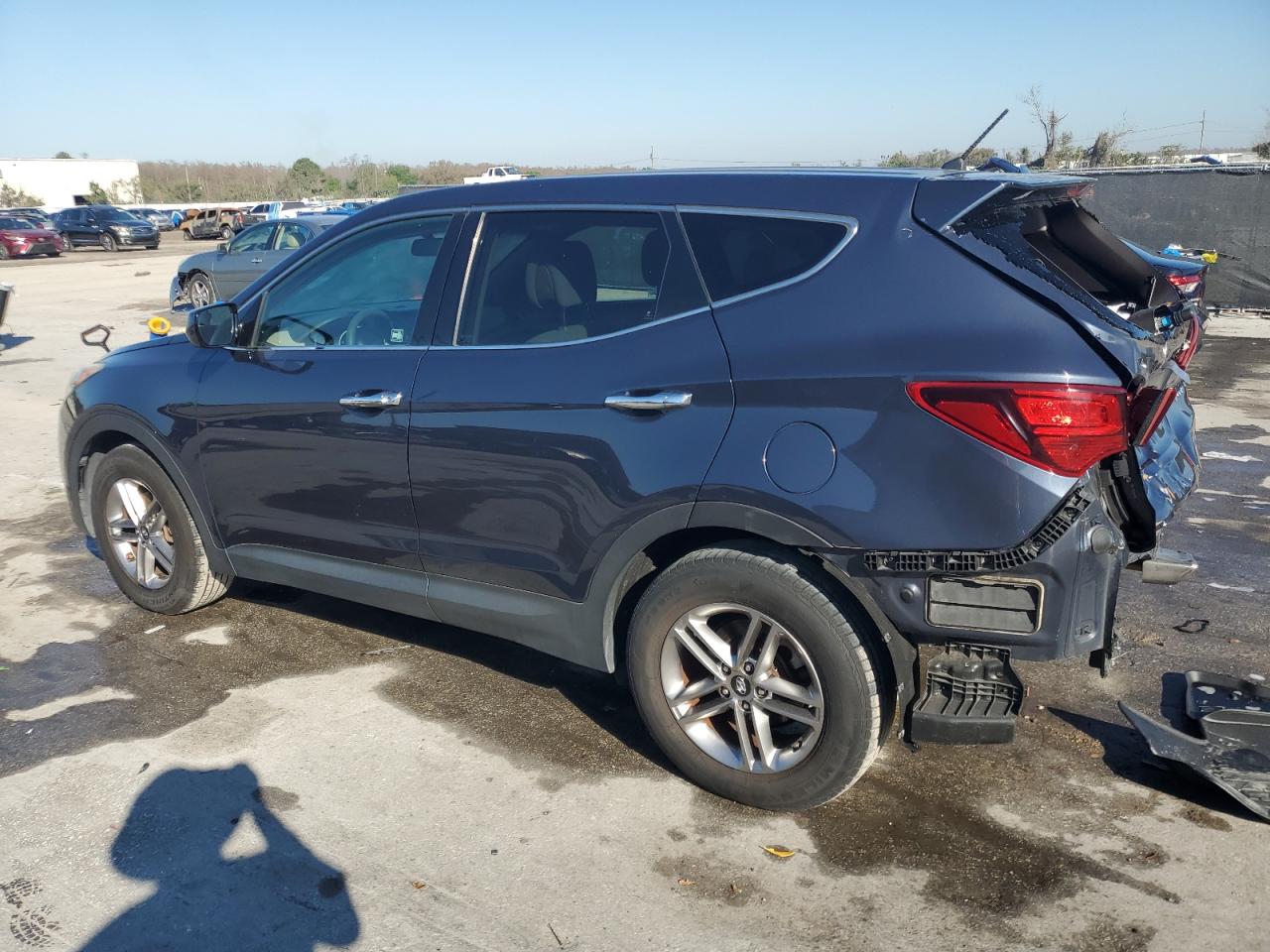 2018 Hyundai Santa Fe - Image 2