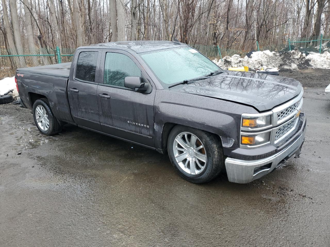 2015 Chevrolet Silverado - Image 4