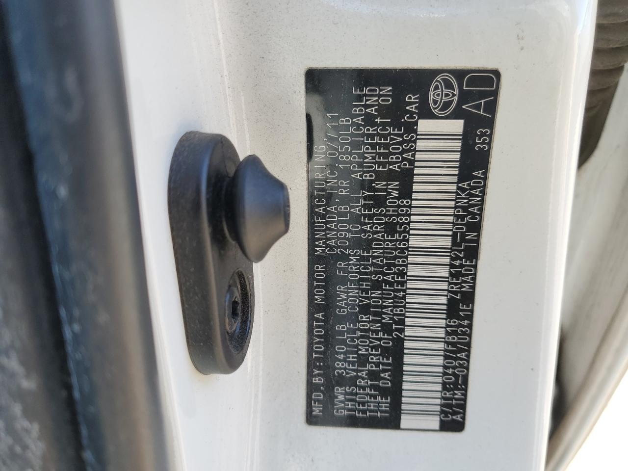 2011 Toyota Corolla - Image 12