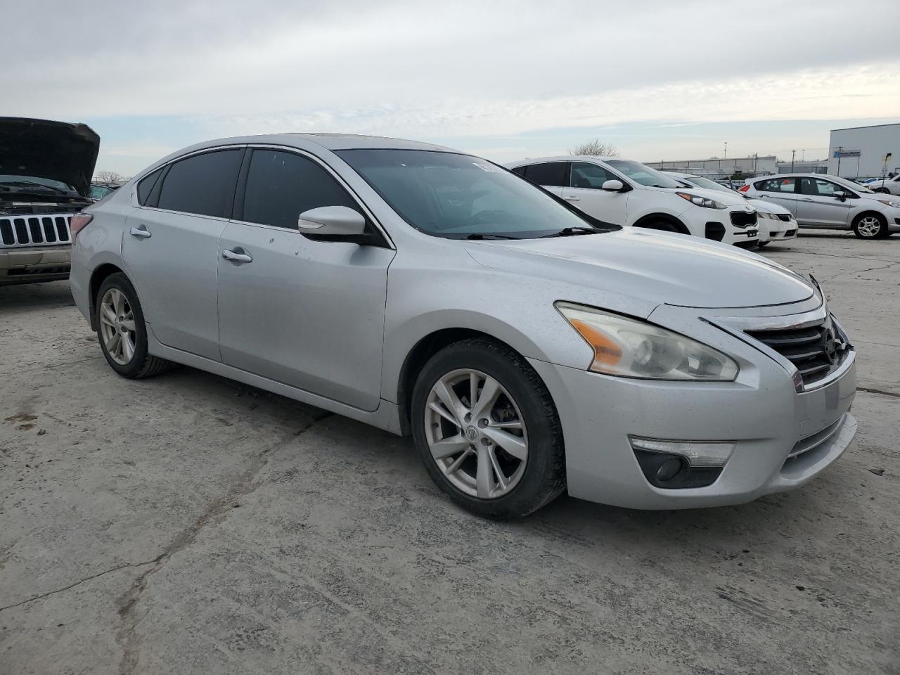 2015 Nissan Altima - Image 4