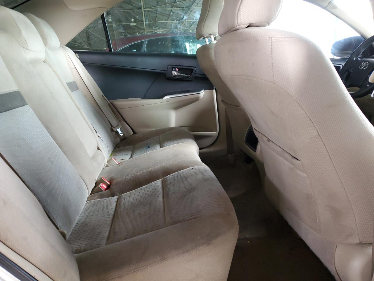 2013 Toyota Camry - Image 11