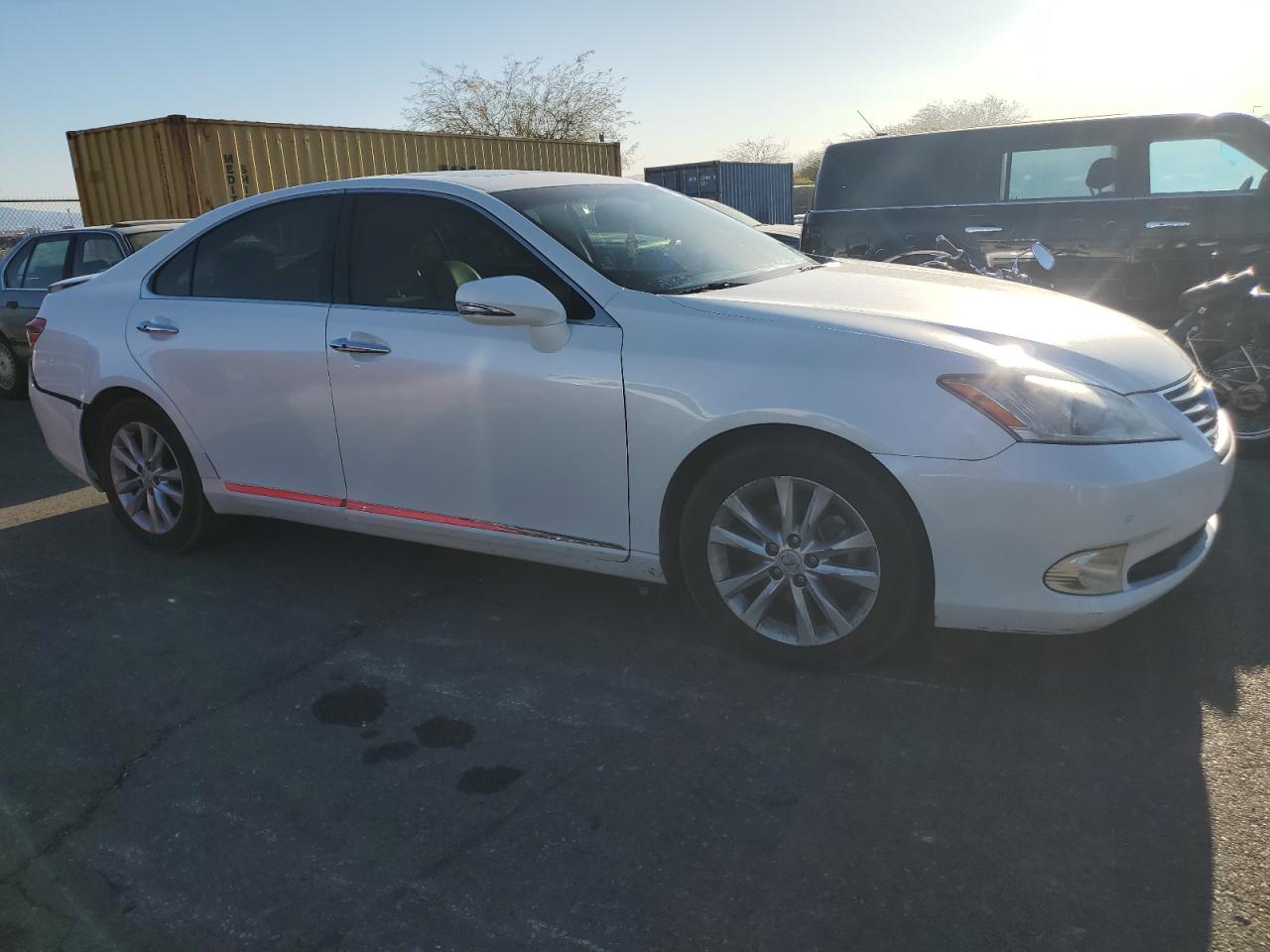 2012 Lexus ES - Image 4