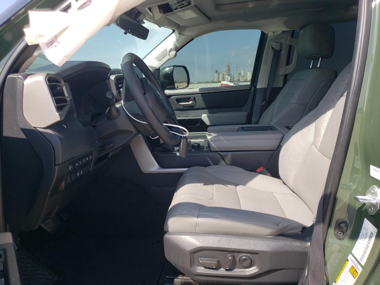 2023 Toyota Tundra - Image 7