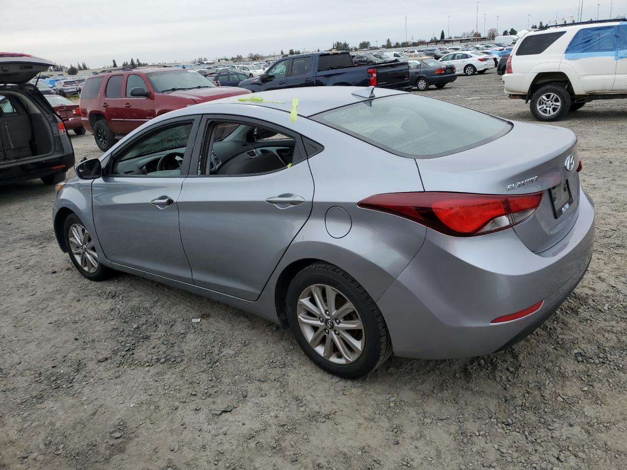 2016 Hyundai Elantra - Image 2