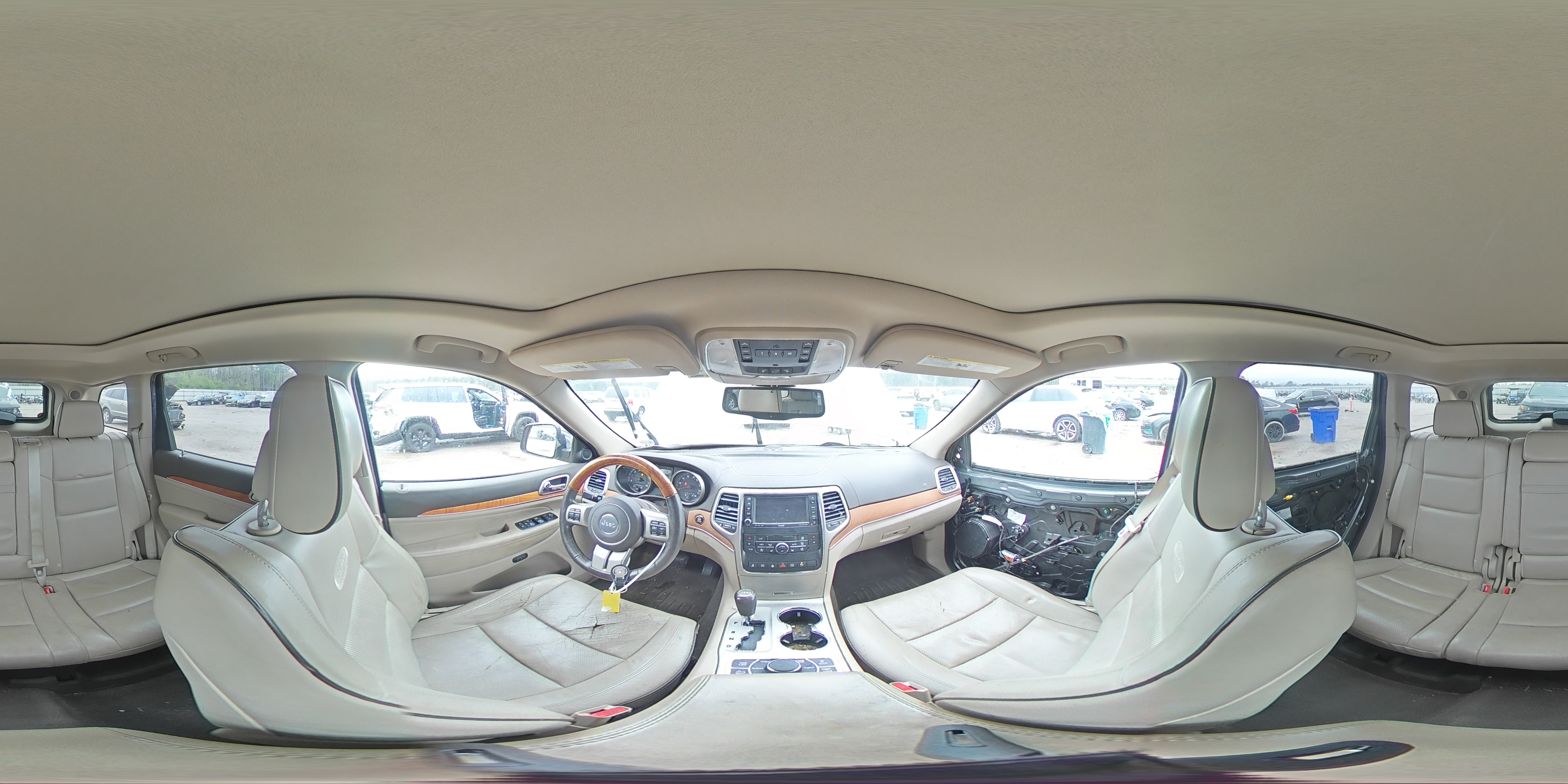 2013 Jeep Grand Cherokee - Image 13