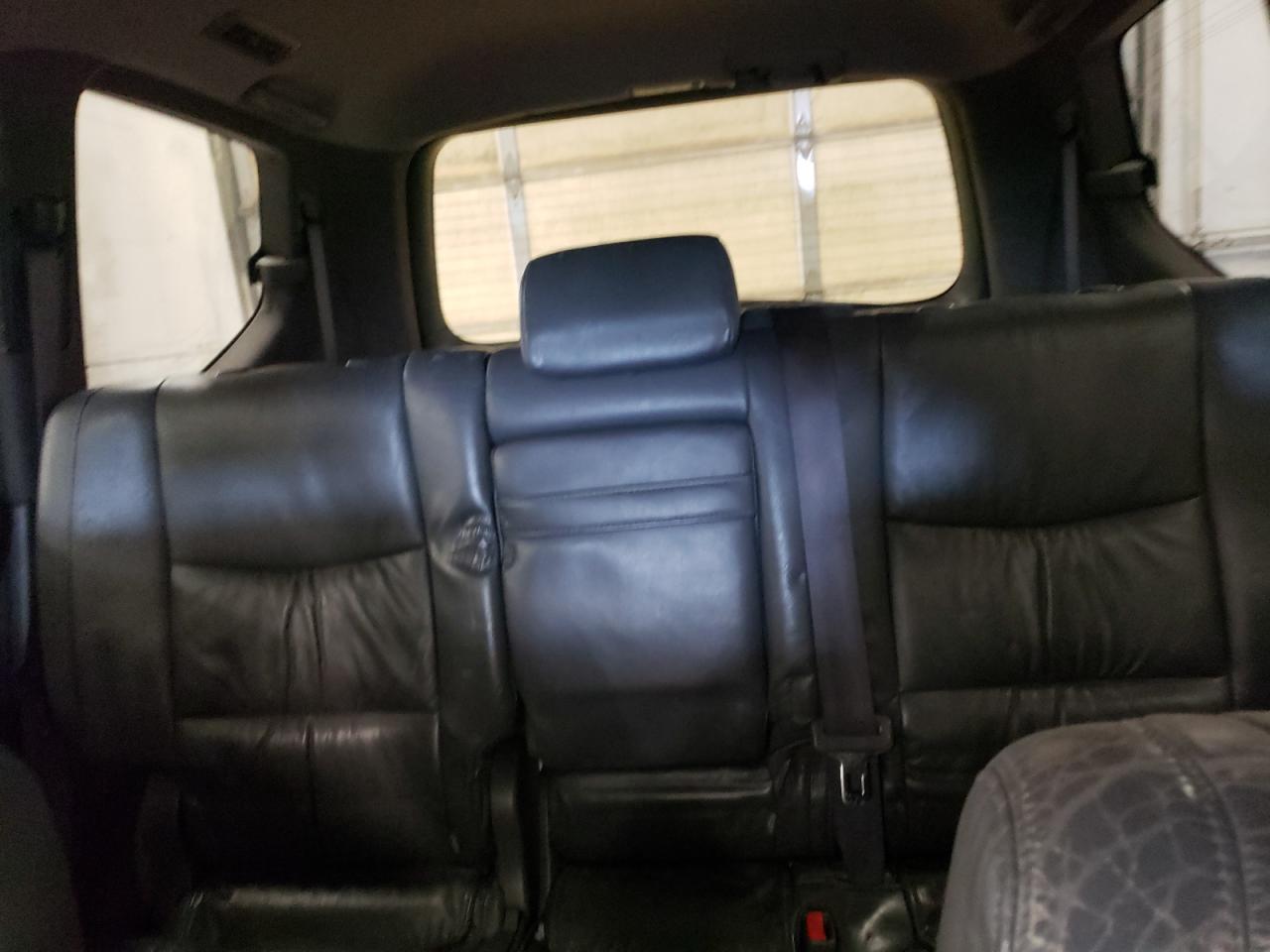 2004 Lexus GX - Image 10