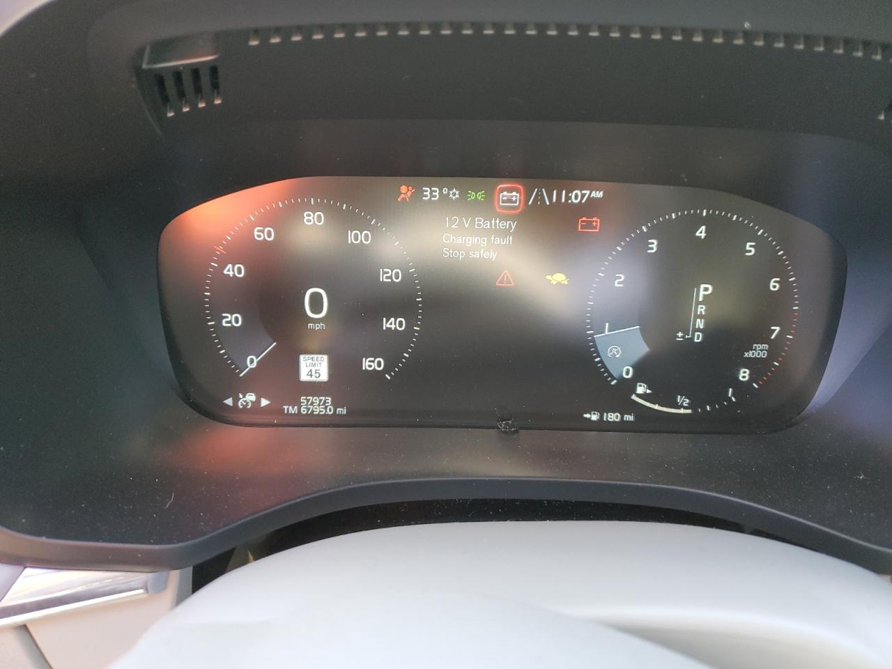 2018 Volvo XC60 - Image 9