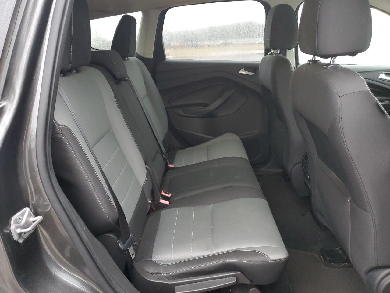 2016 Ford Escape - Image 11
