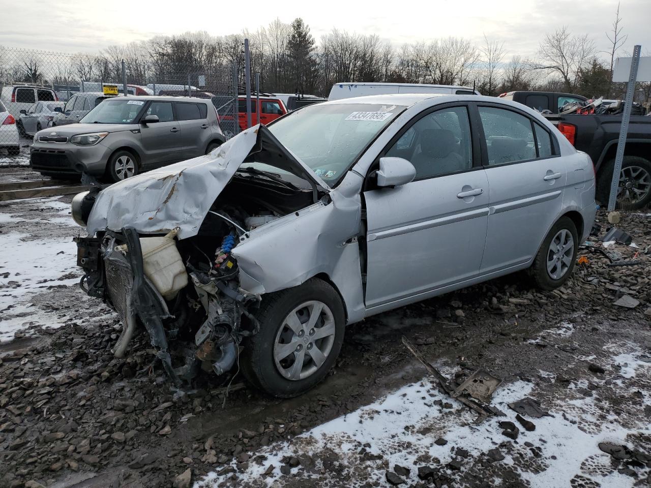 2009 Hyundai Accent - Image 1