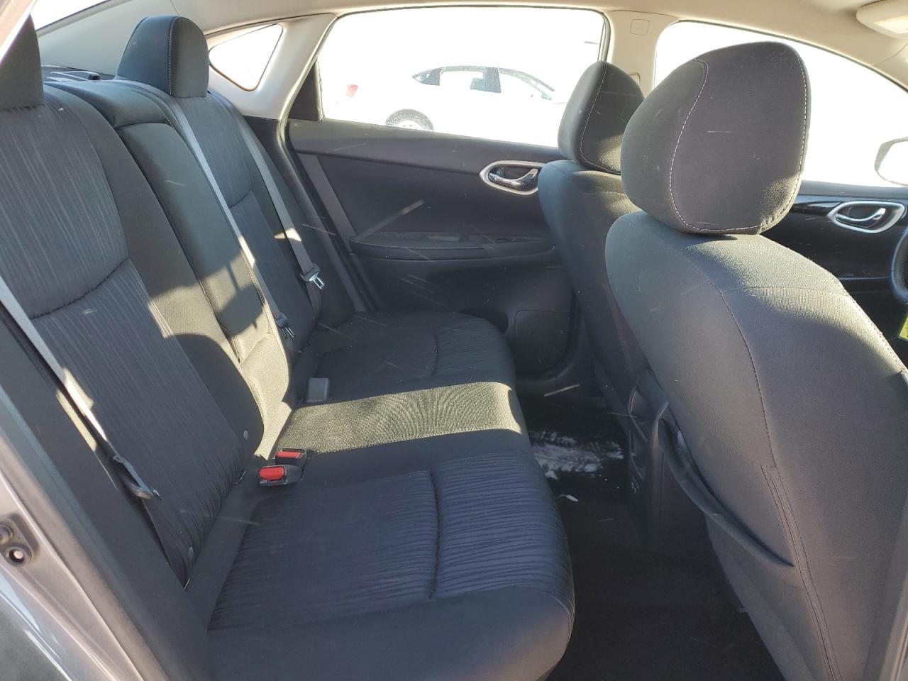 2019 Nissan Sentra - Image 10