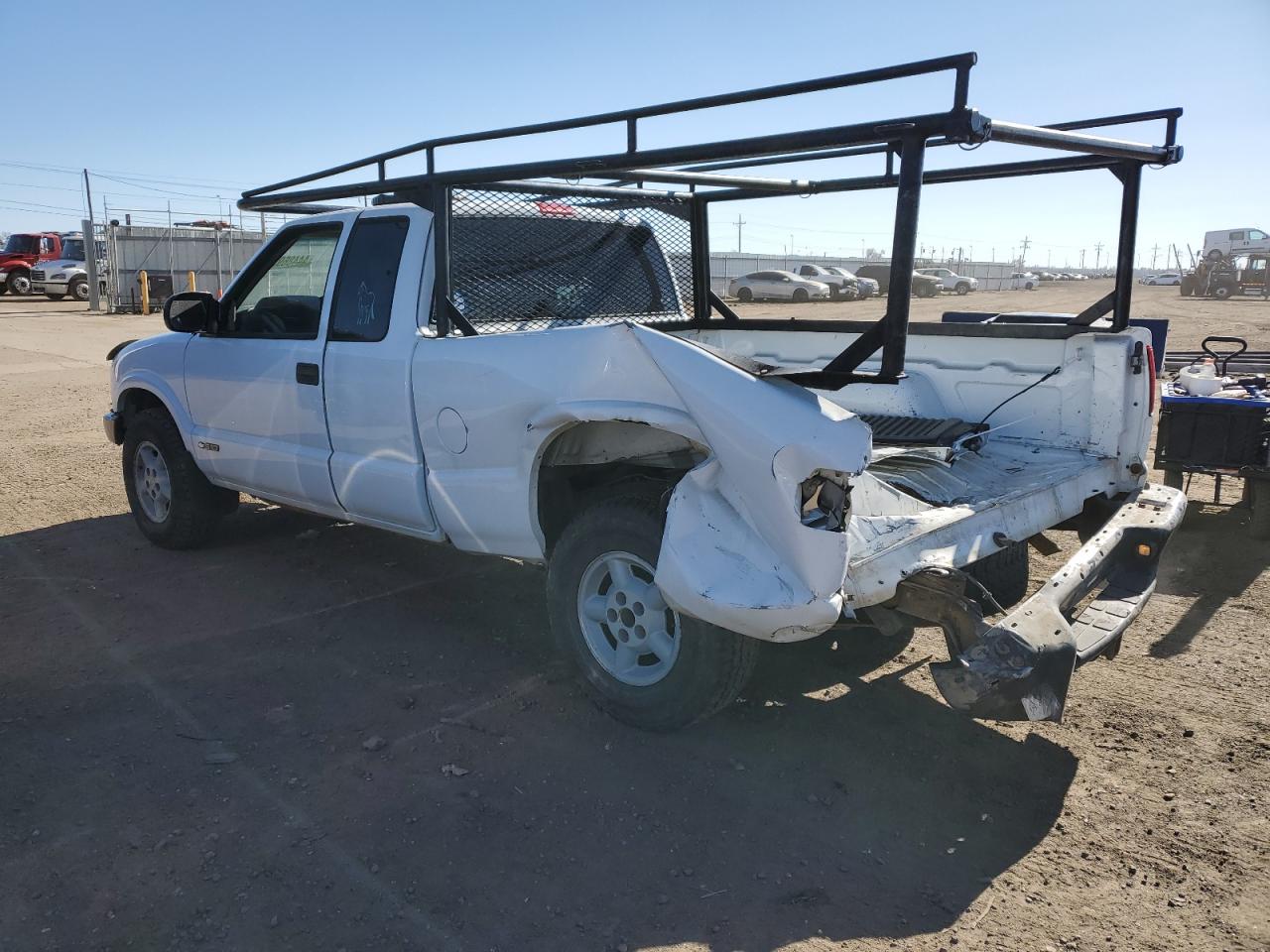 2002 Chevrolet S-10 Pickup - Image 2