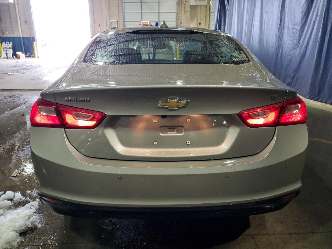2023 Chevrolet Malibu - Image 6