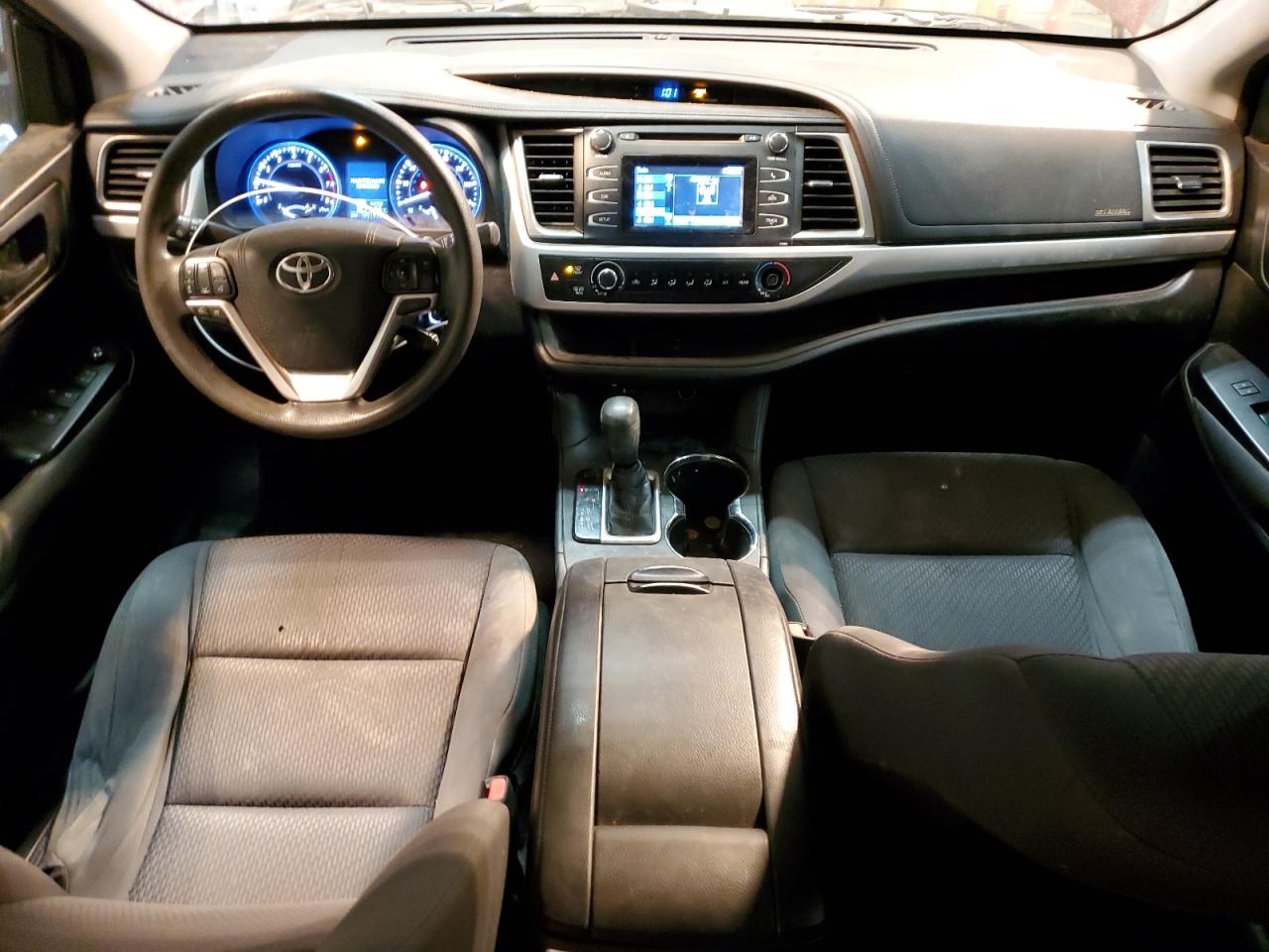 2016 Toyota Highlander - Image 8