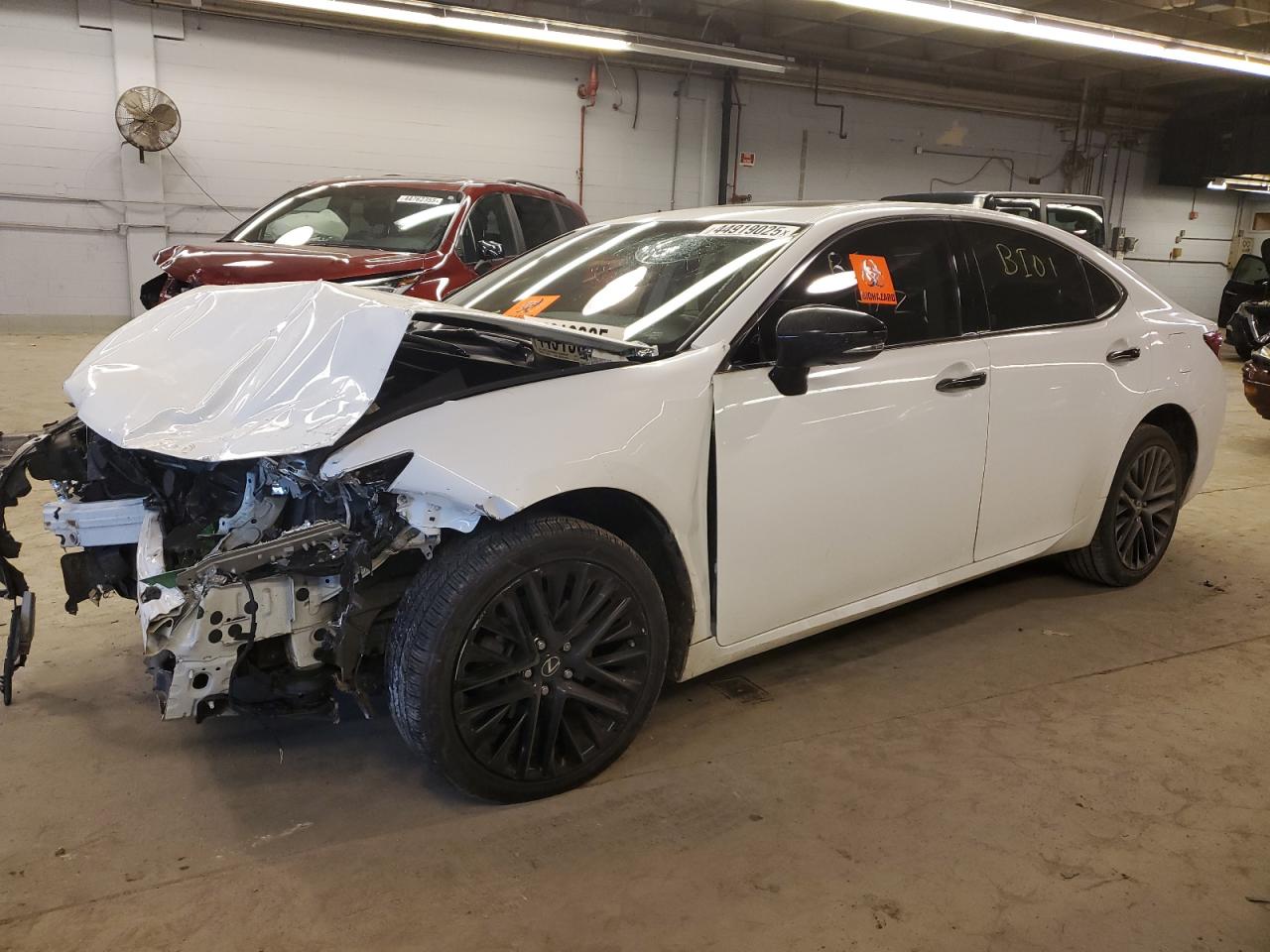 2015 Lexus ES - Image 1