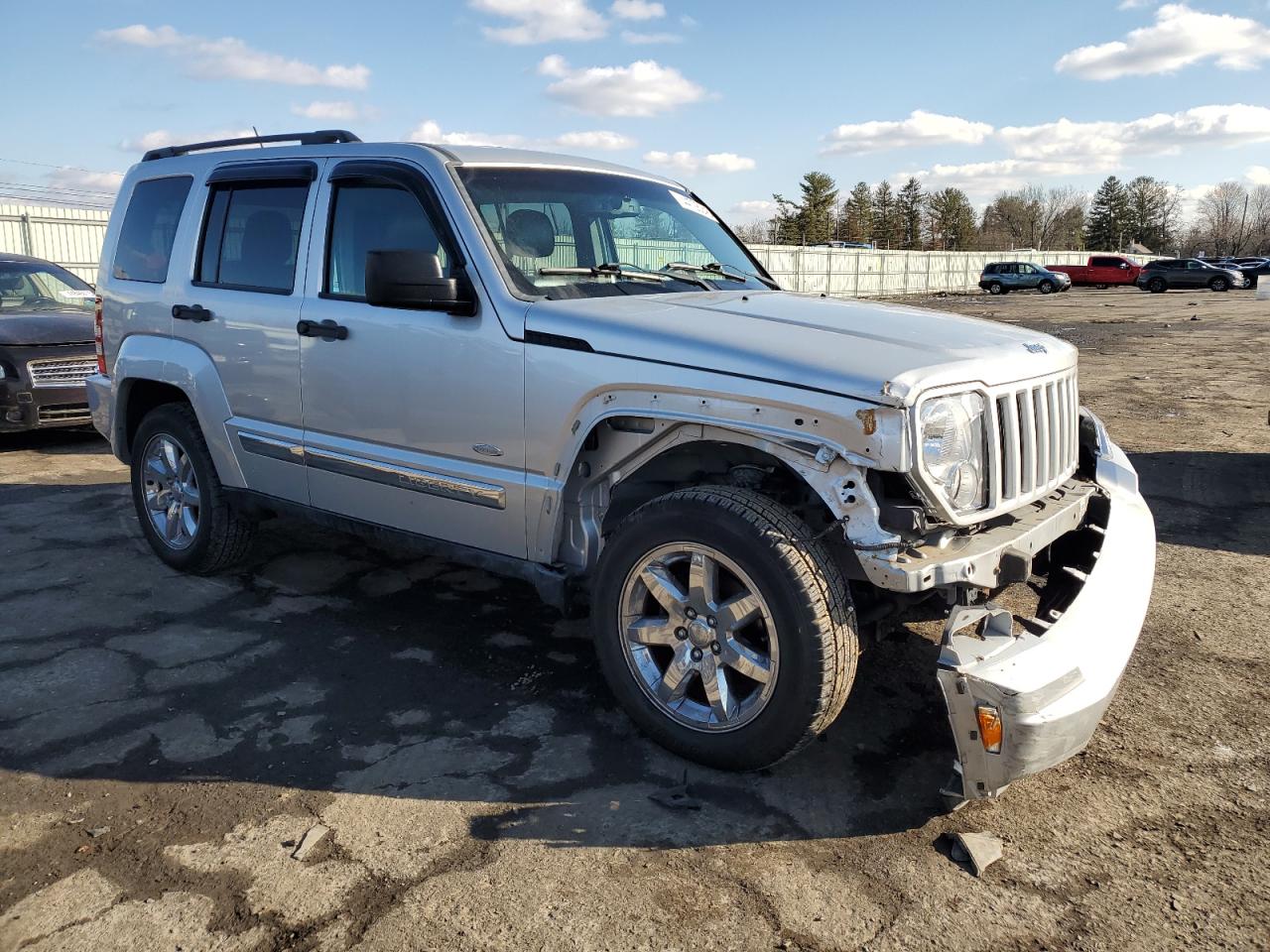 2012 Jeep Liberty (North America) - Image 4