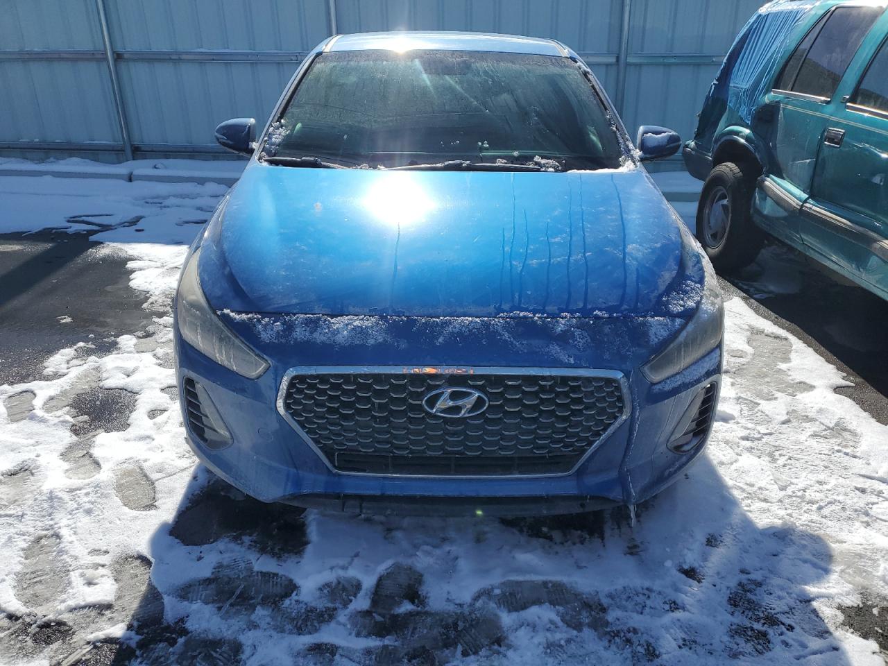 2018 Hyundai Elantra - Image 5