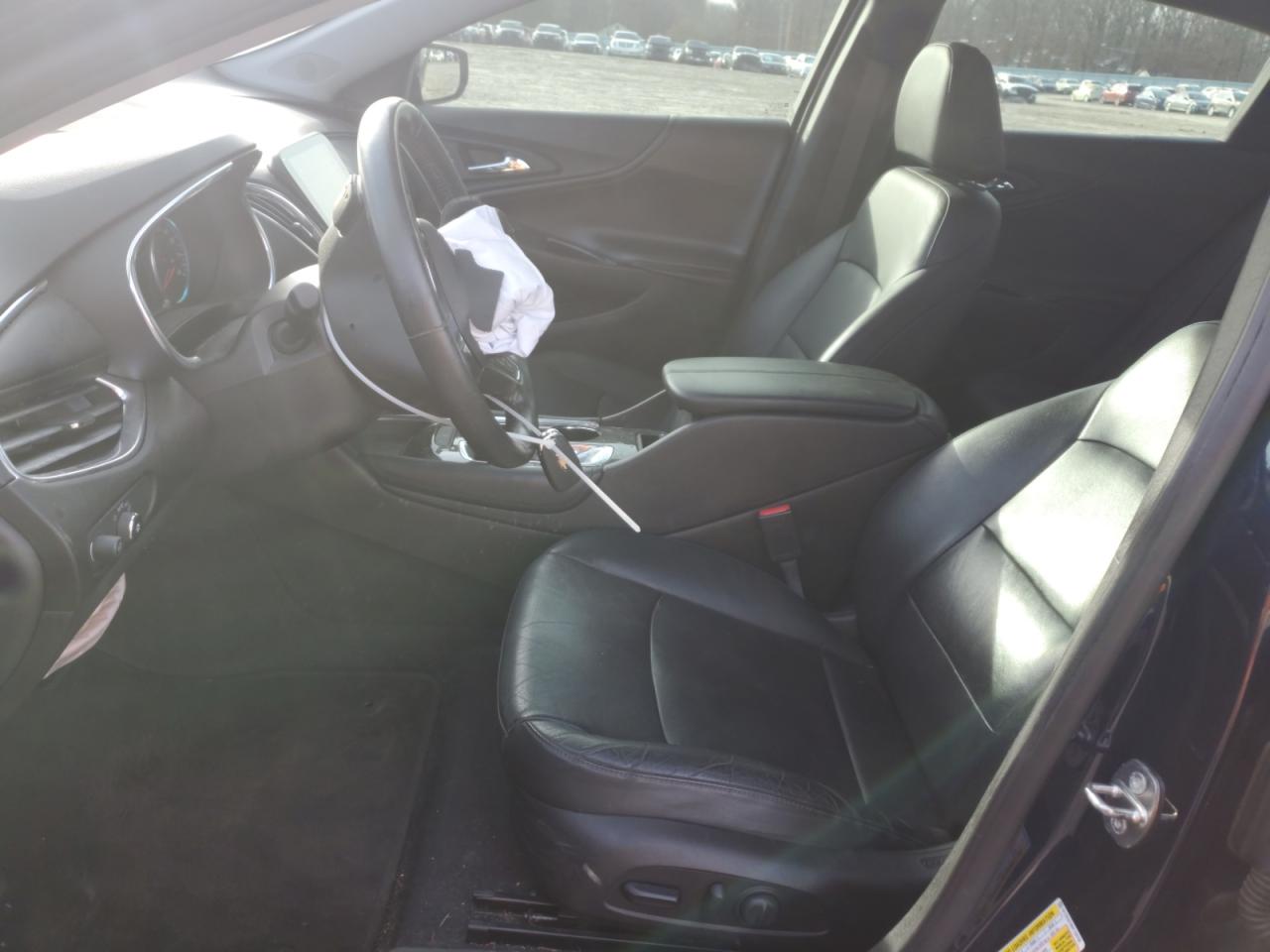 2017 Chevrolet Malibu - Image 7