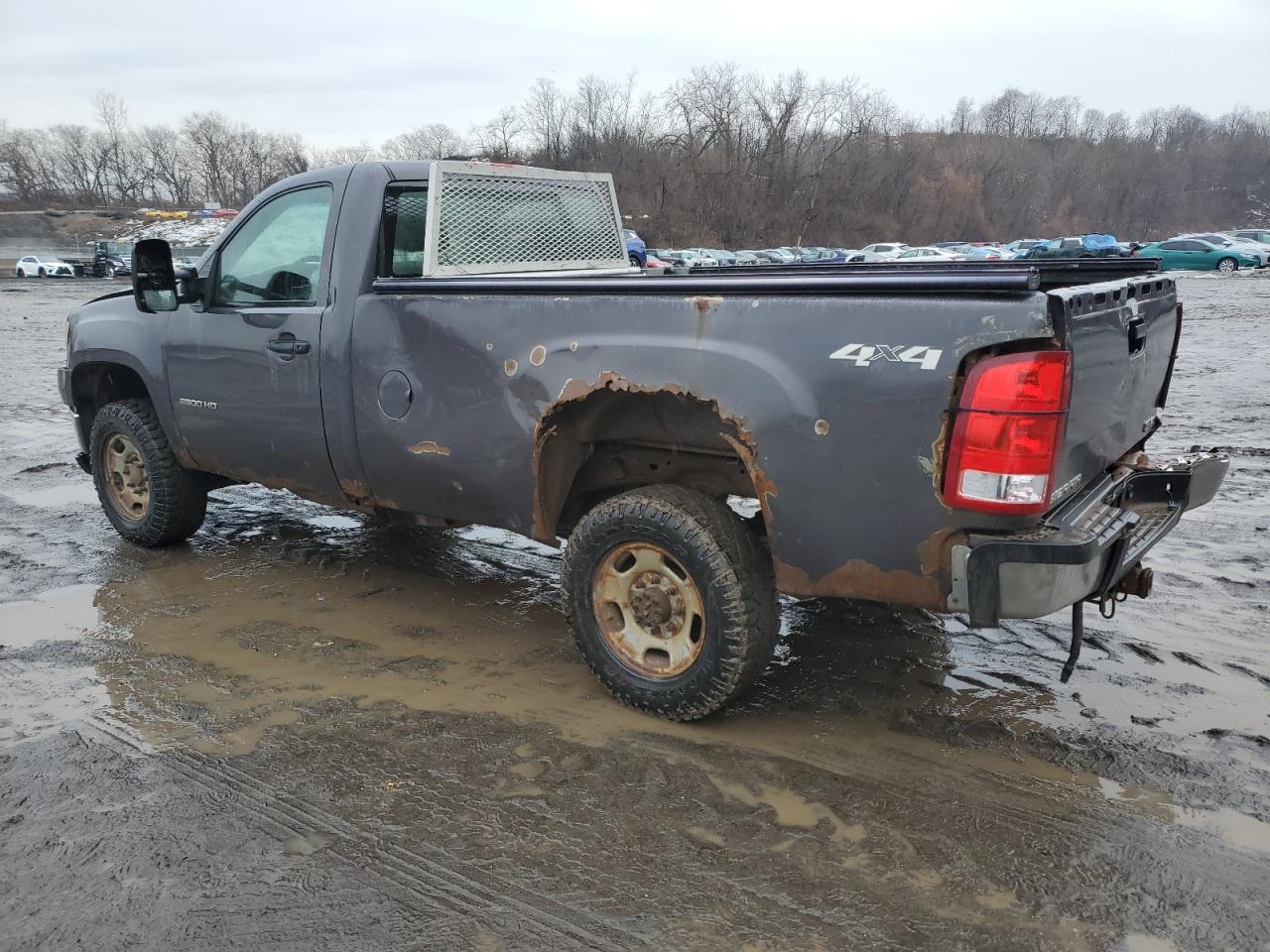 2011 GMC Sierra - Image 2