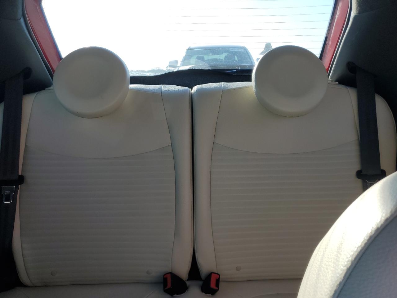 2016 Fiat 500 - Image 10