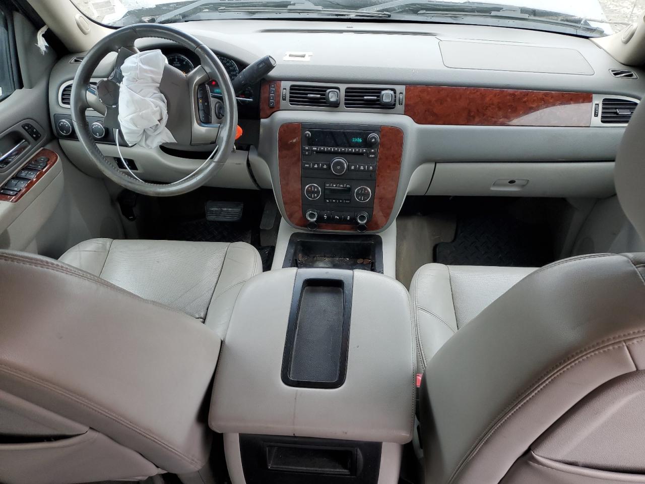 2013 Chevrolet Silverado - Image 8
