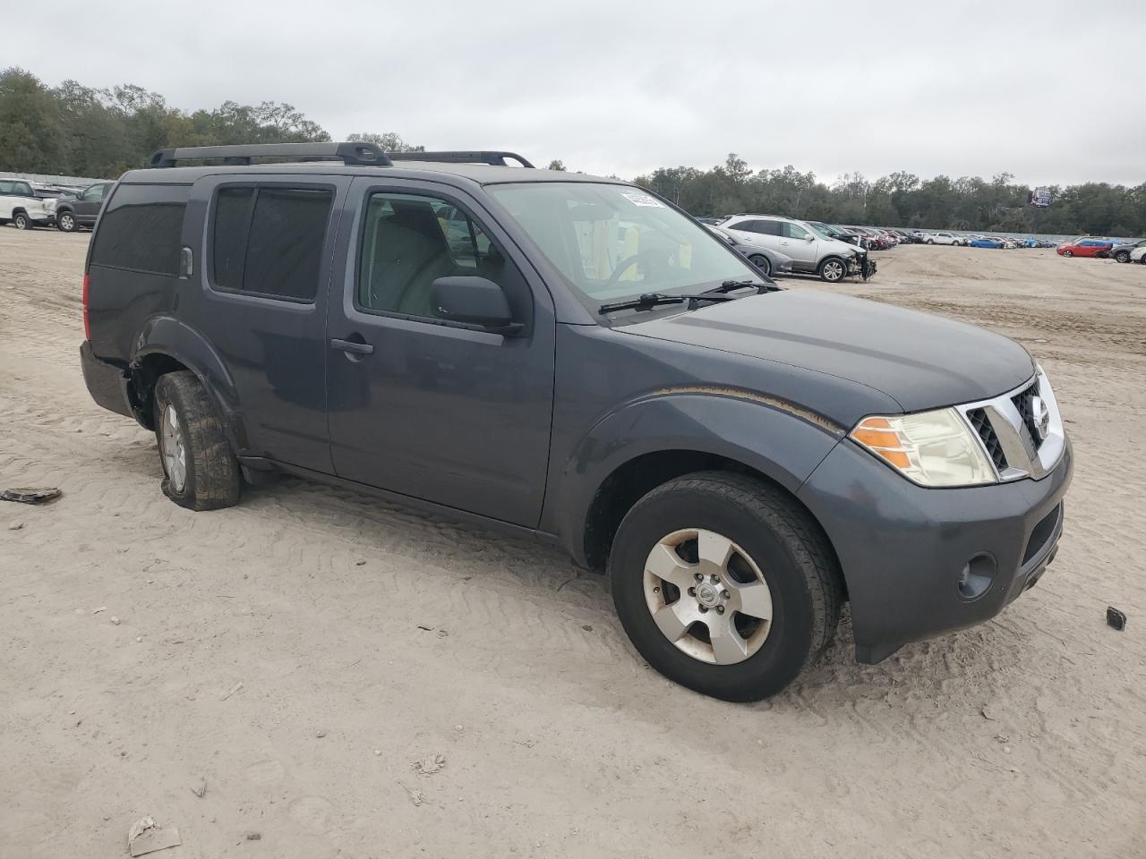 2011 Nissan Pathfinder - Image 4
