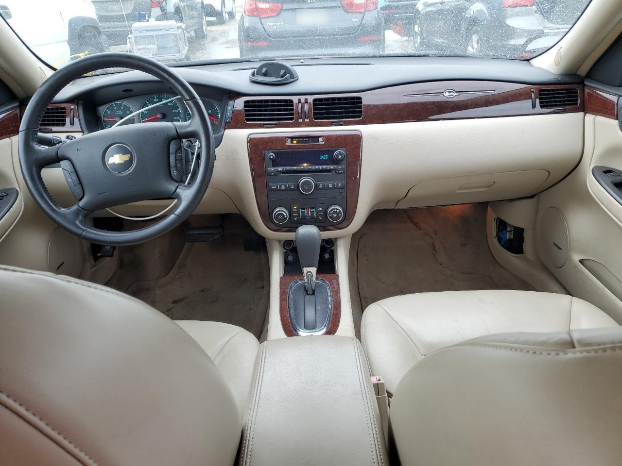 2010 Chevrolet Impala - Image 8