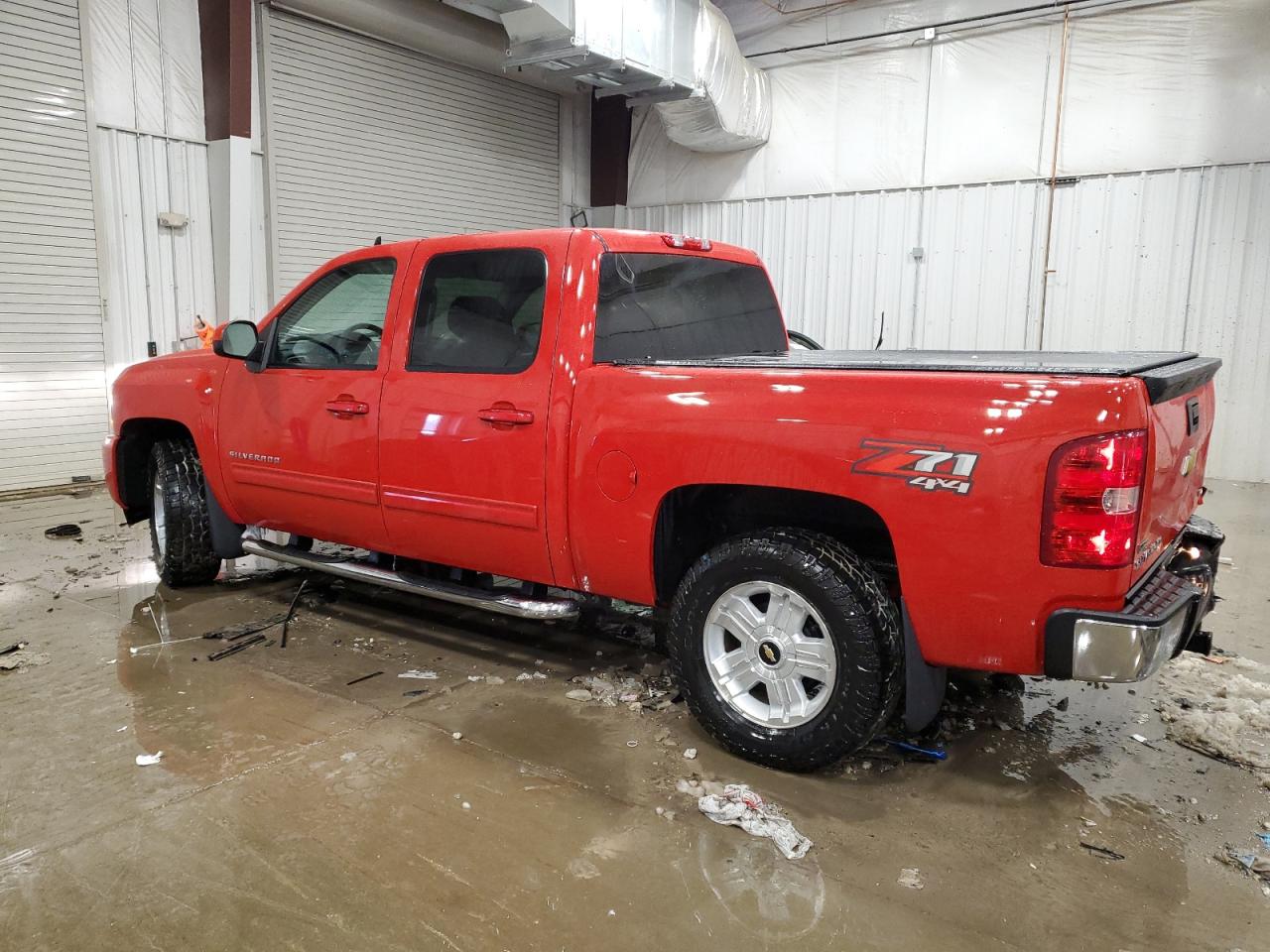 2011 Chevrolet Silverado - Image 2