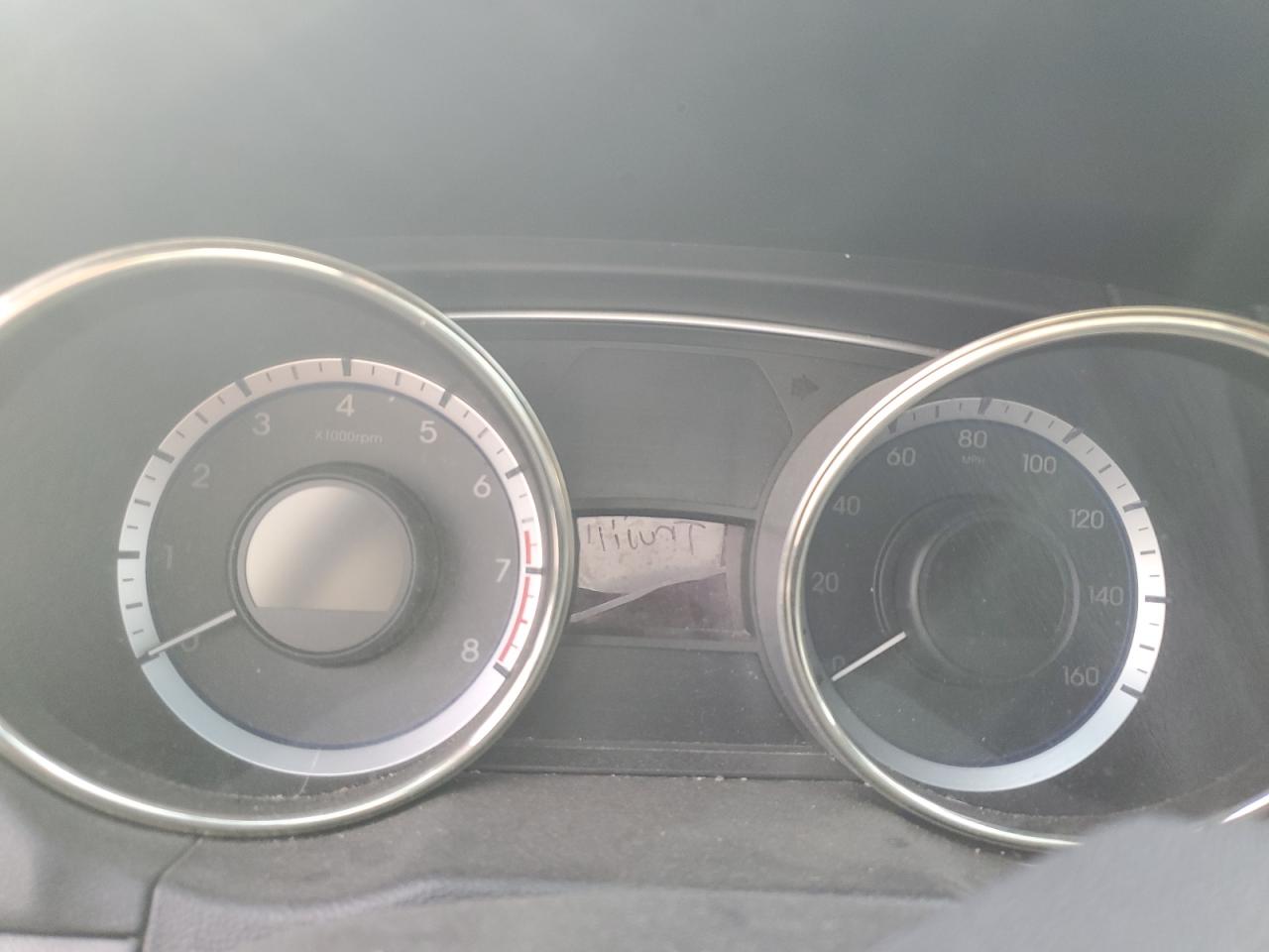 2011 Hyundai Sonata - Image 9