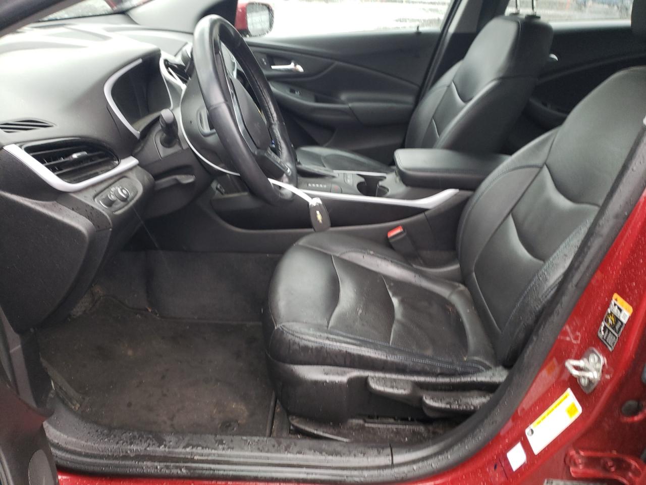 2018 Chevrolet Volt - Image 7