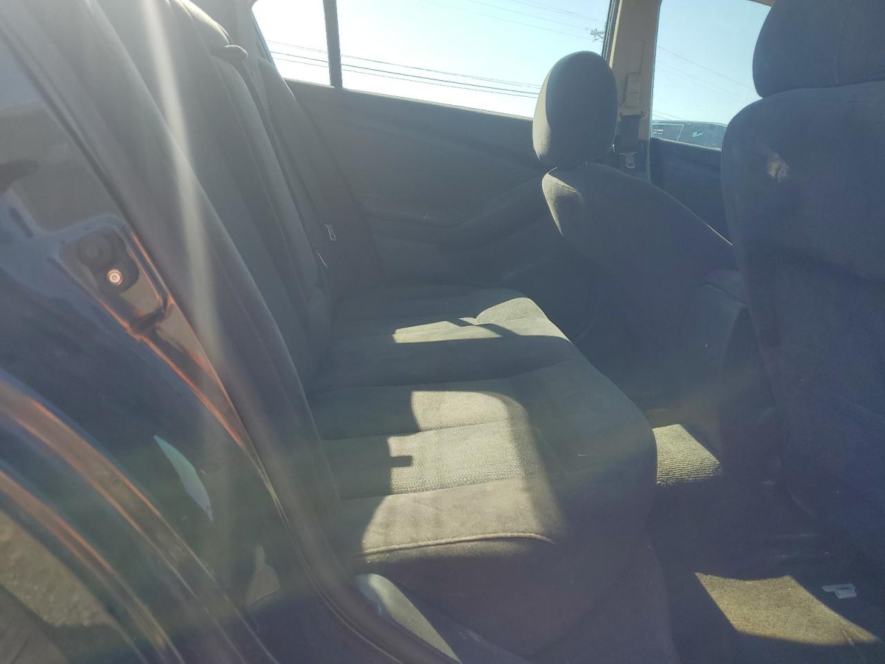 2012 Nissan Altima - Image 10