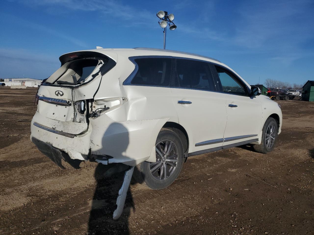 2017 Infiniti QX60 - Image 3