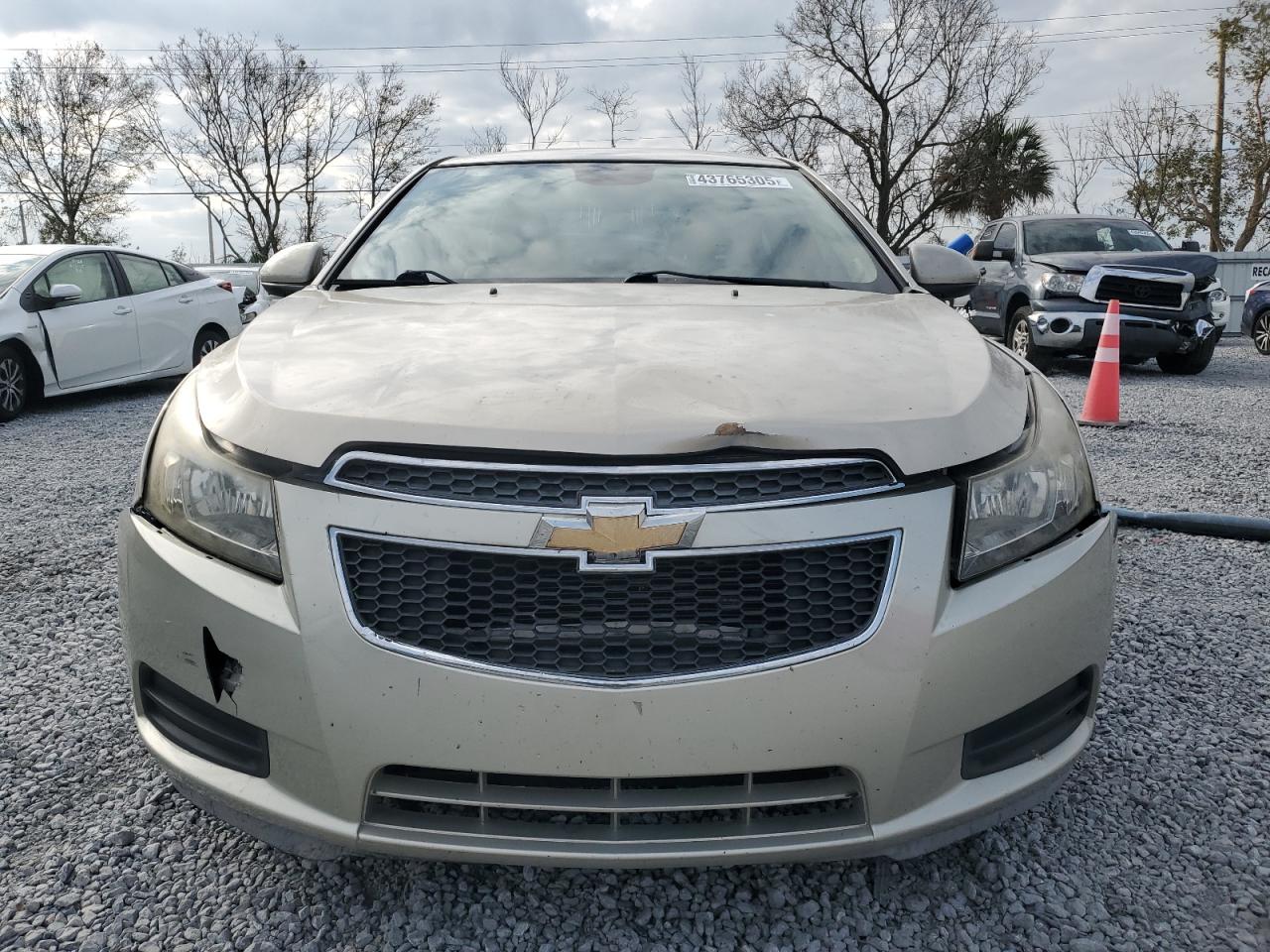 2013 Chevrolet Cruze - Image 5