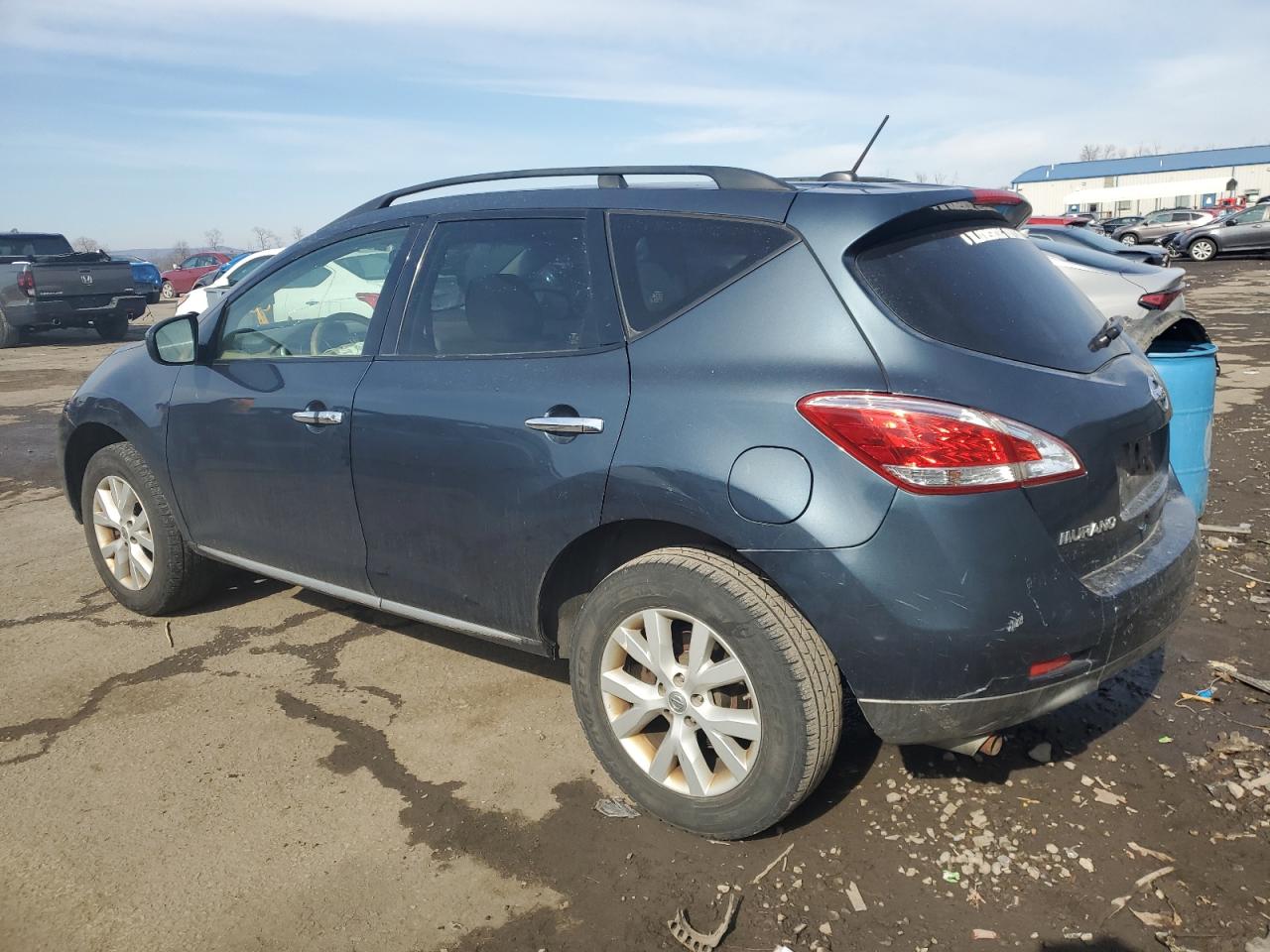 2011 Nissan Murano - Image 2