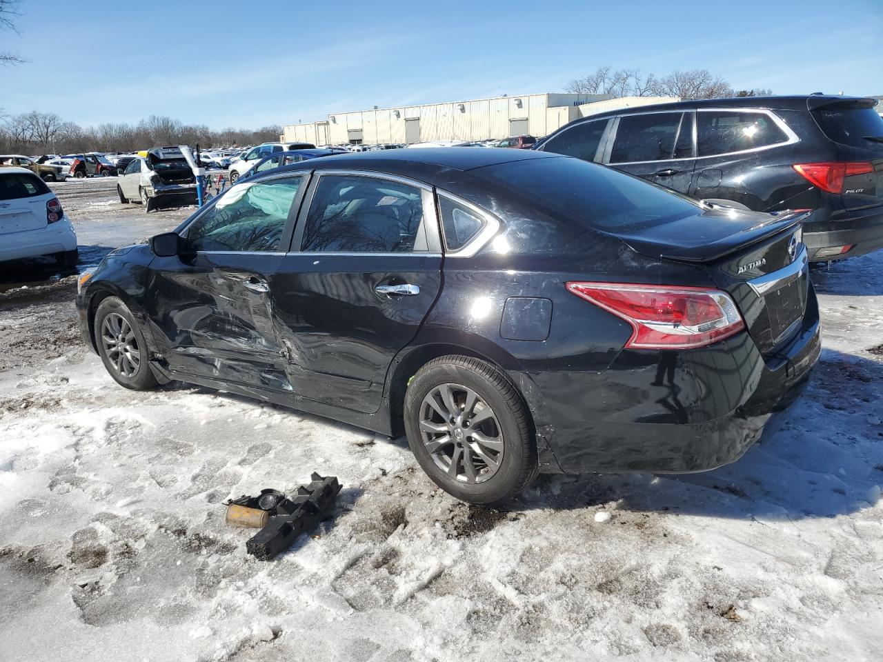 2015 Nissan Altima - Image 2