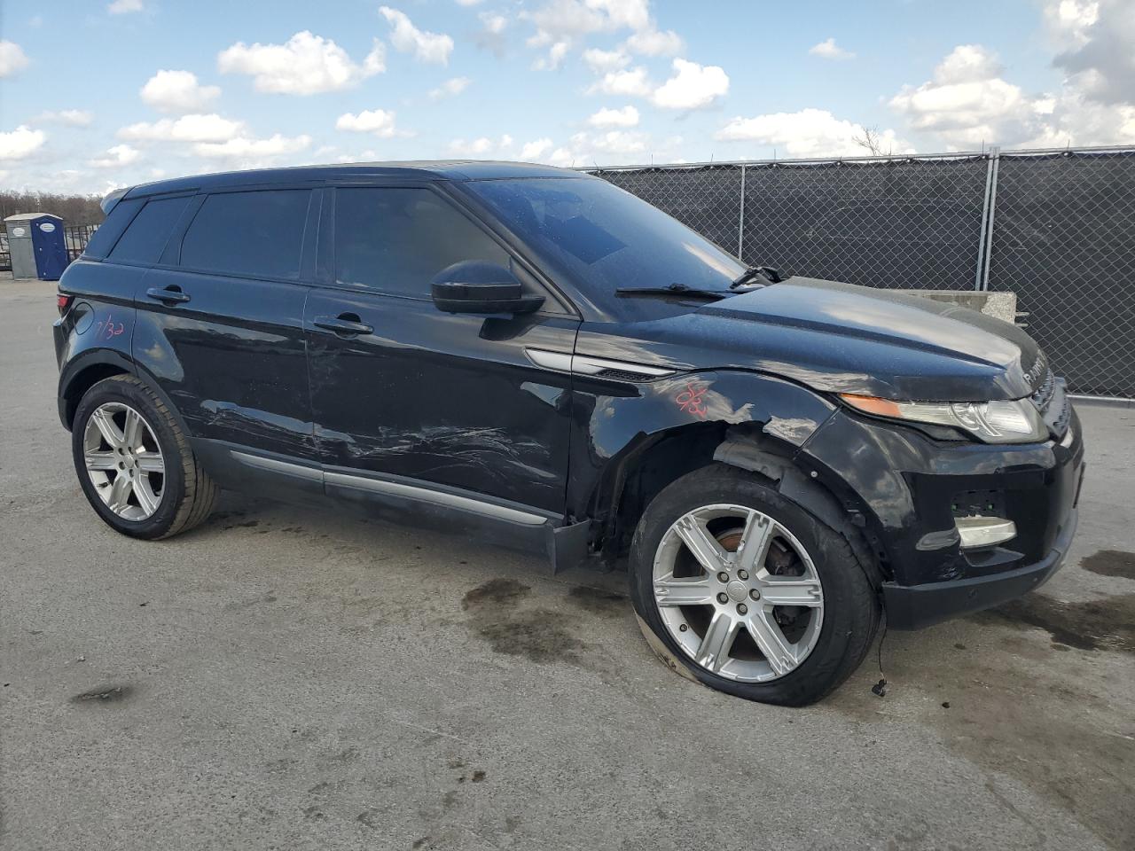 2015 Land Rover Range Rover - Image 4