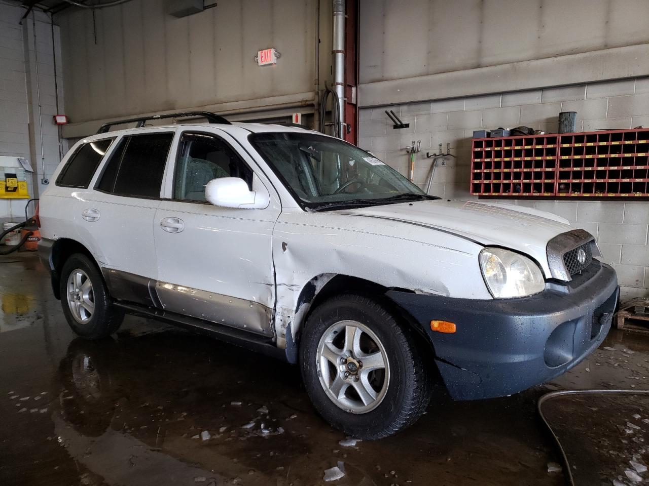 2004 Hyundai Santa Fe - Image 4