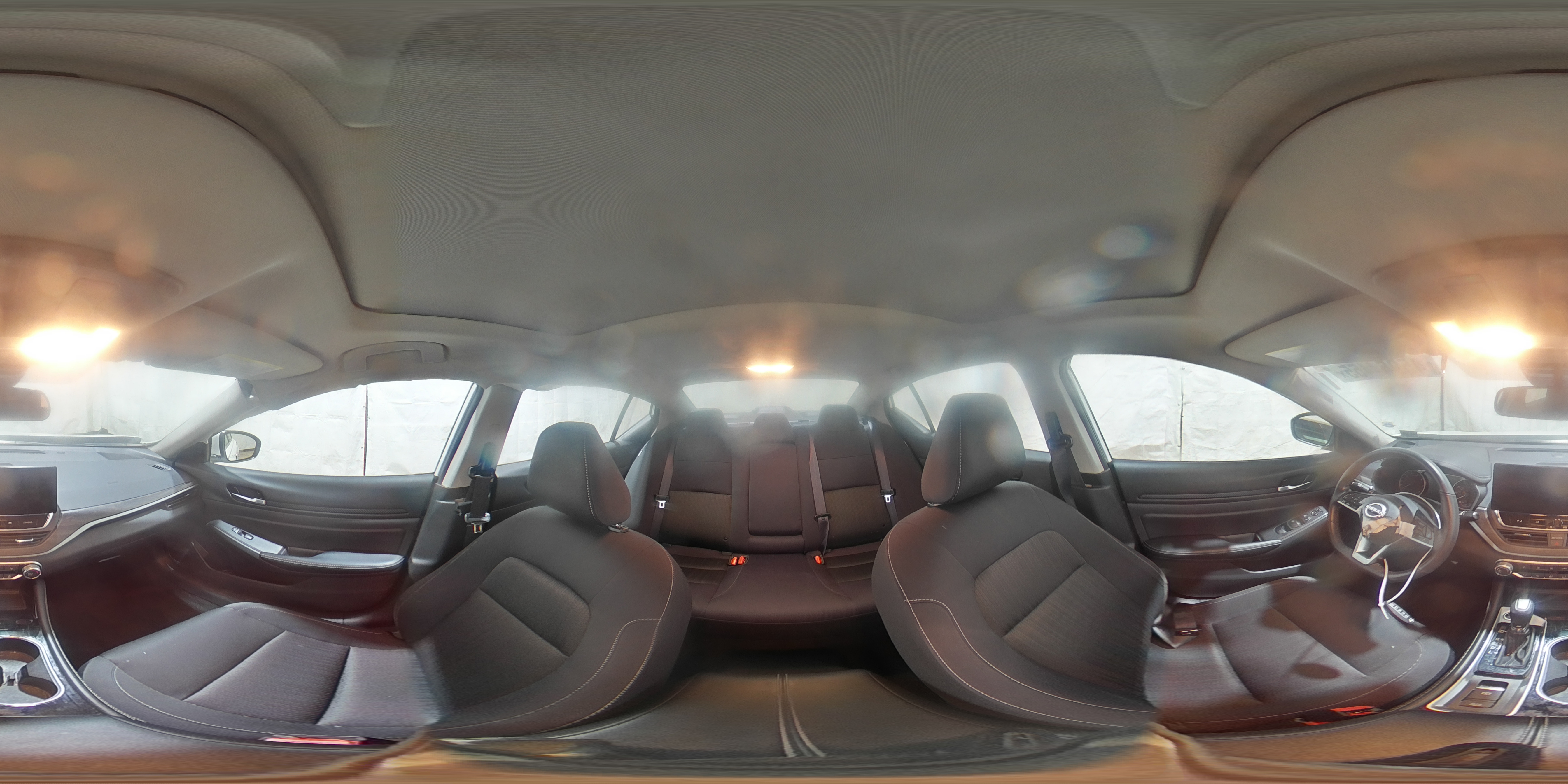 2024 Nissan Altima - Image 13