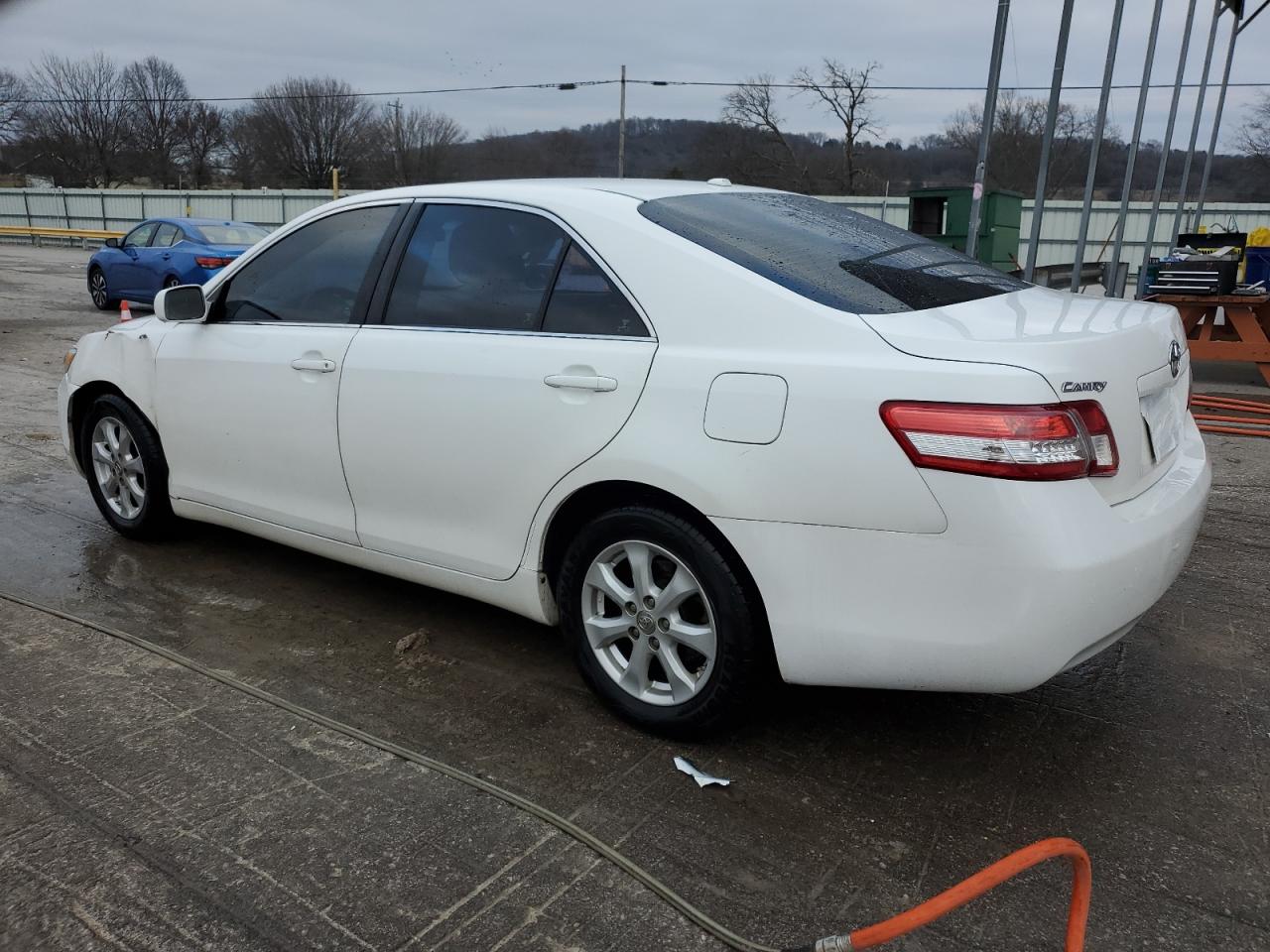 2011 Toyota Camry - Image 2