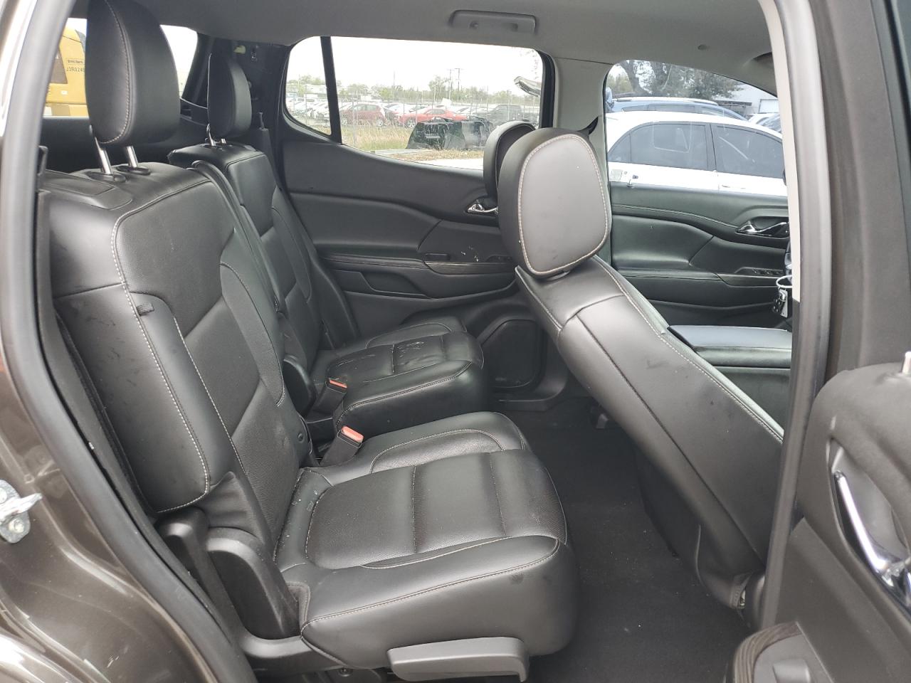 2019 GMC Acadia - Image 12