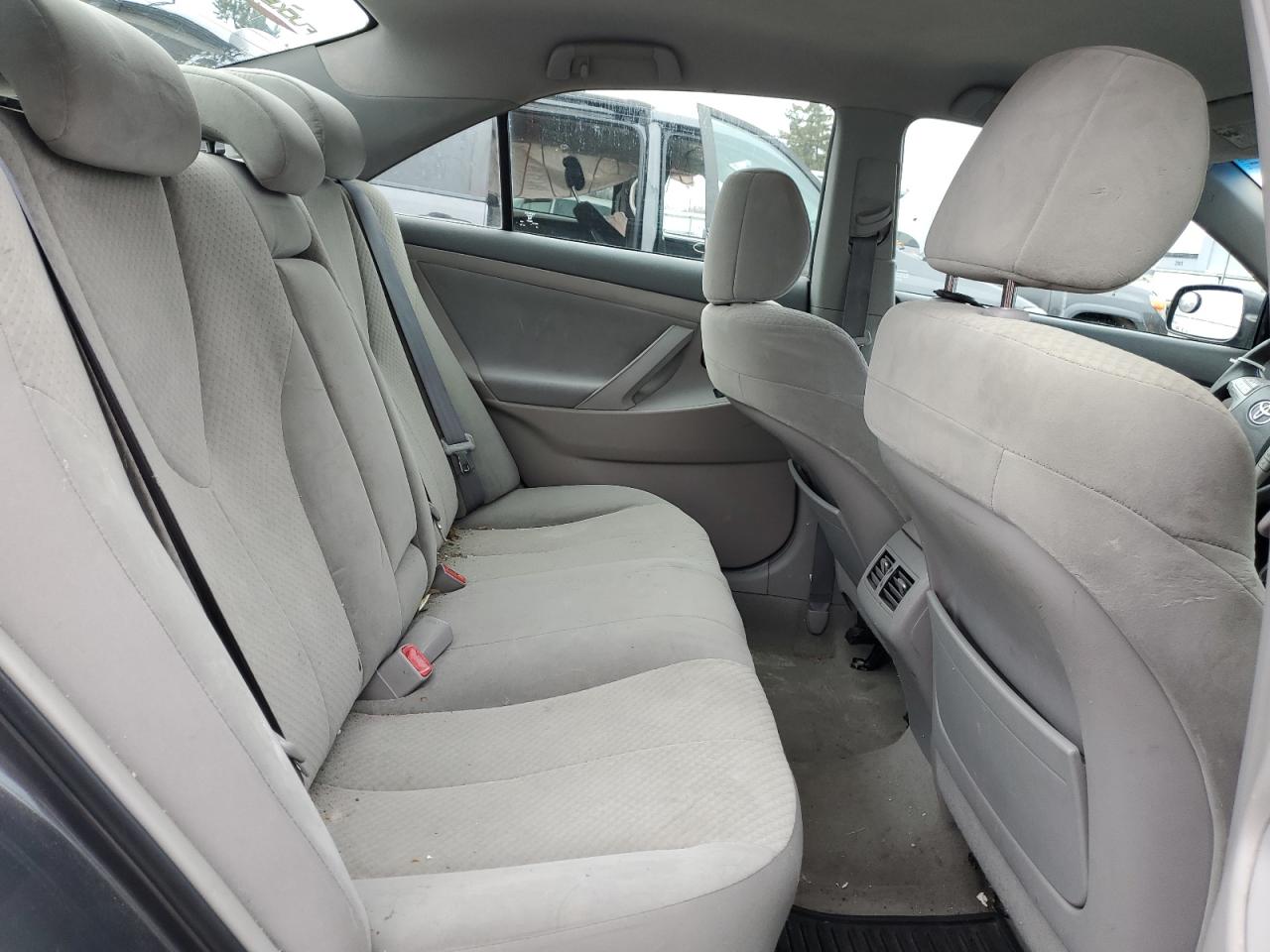 2009 Toyota Camry - Image 10