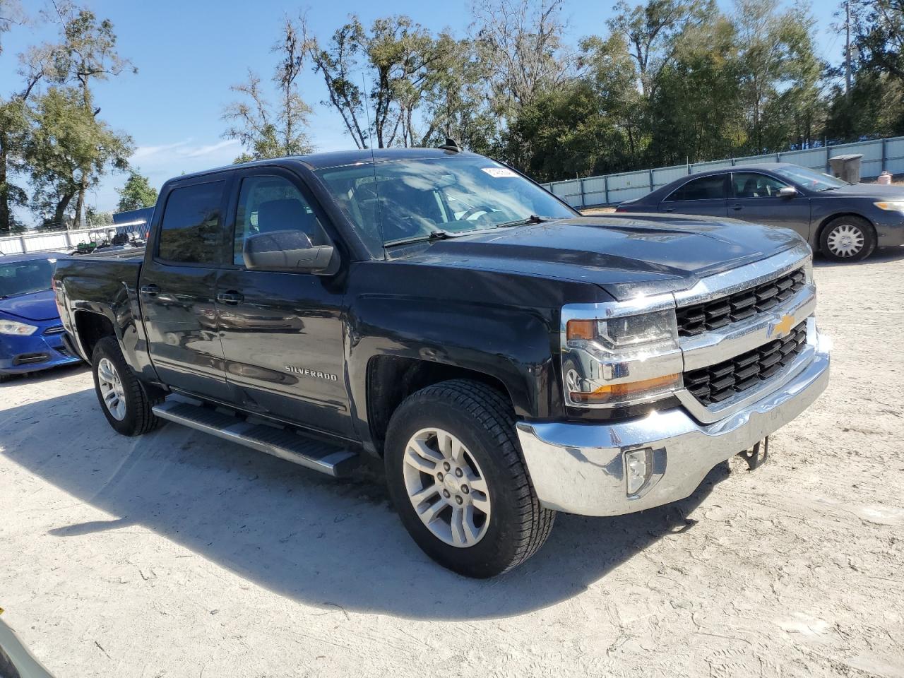 2018 Chevrolet Silverado - Image 4