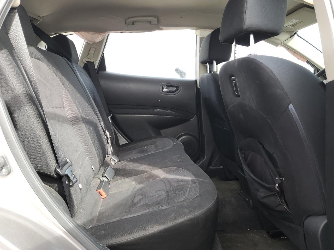 2014 Nissan Rogue - Image 11