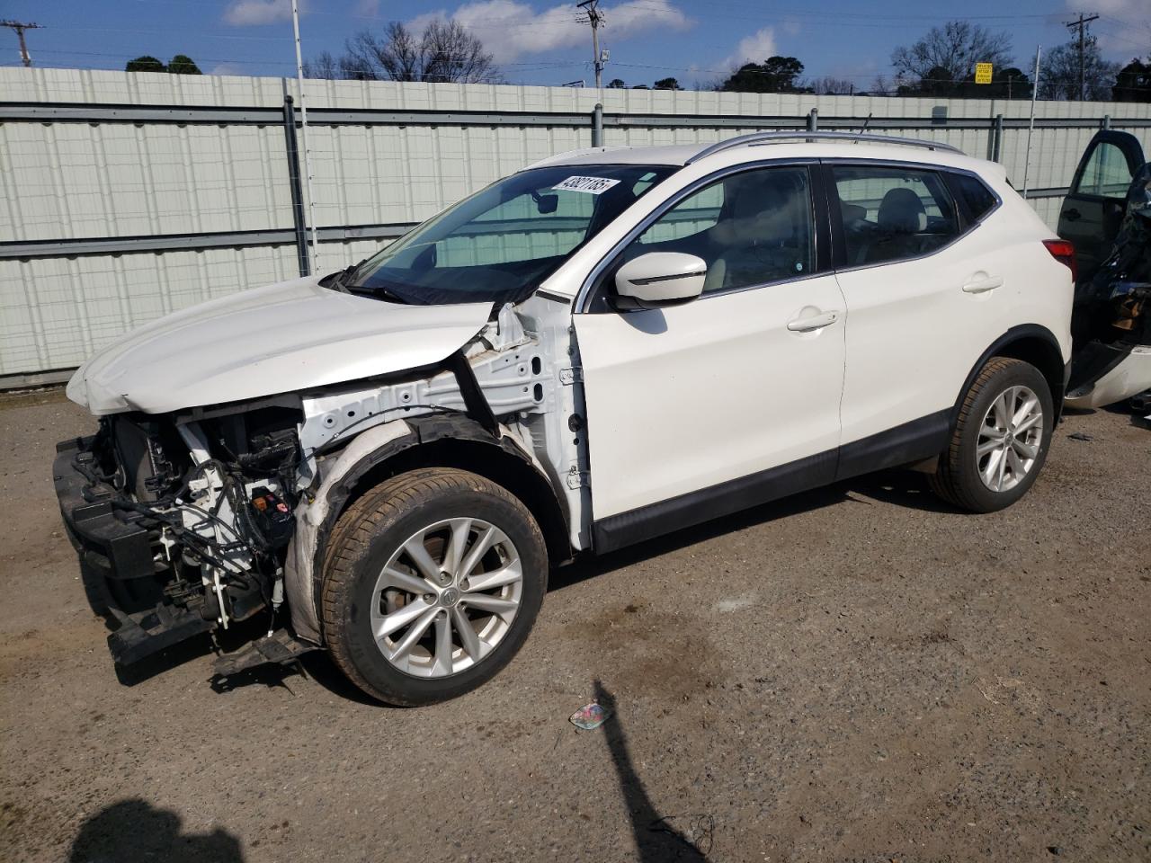 2018 Nissan Rogue - Image 1