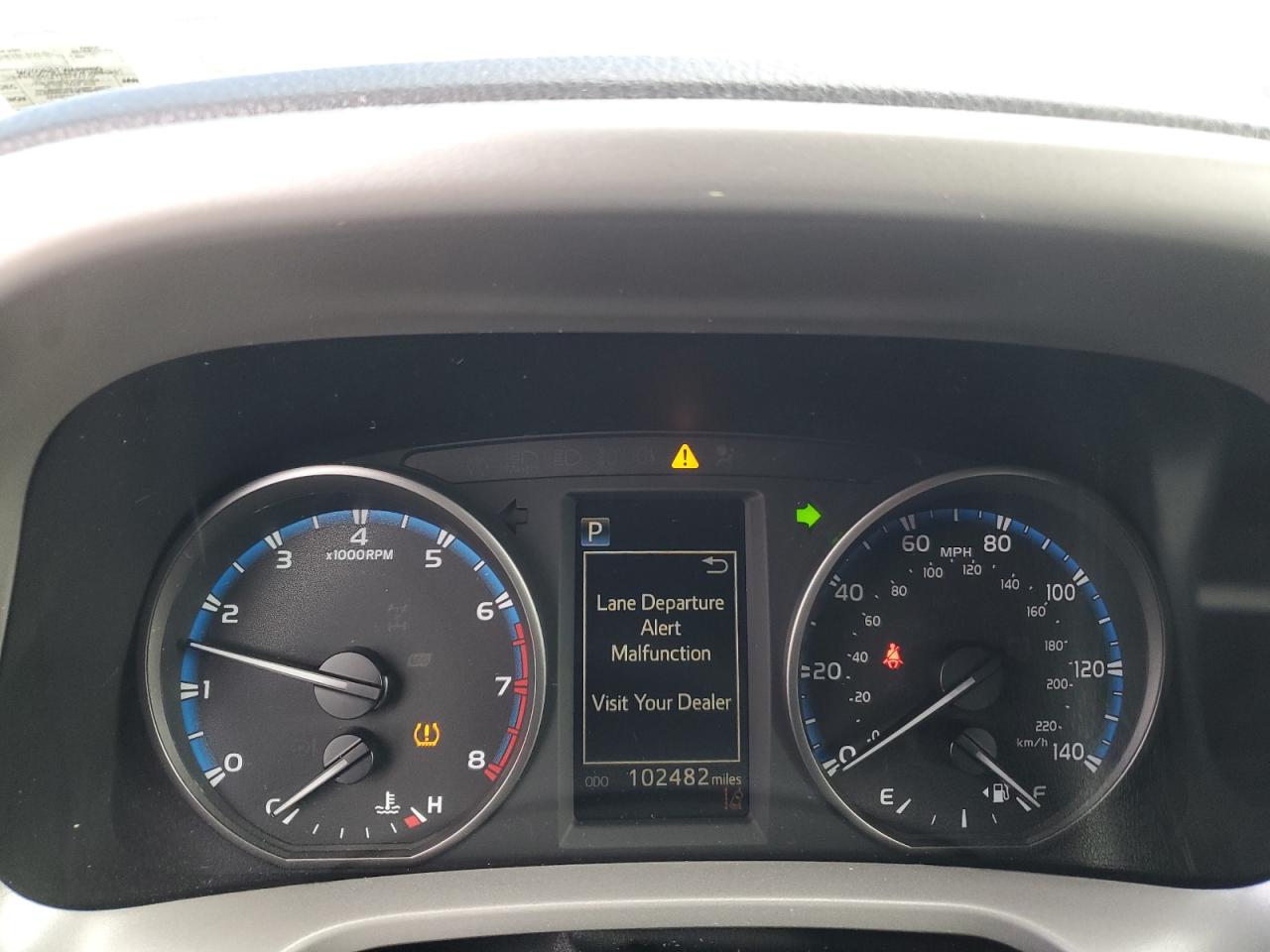 2018 Toyota RAV 4 - Image 9