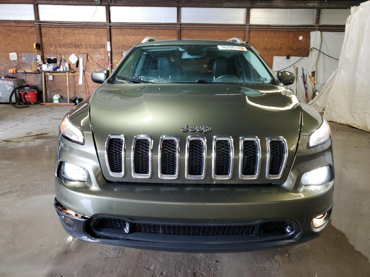 2018 Jeep Grand Cherokee - Image 5