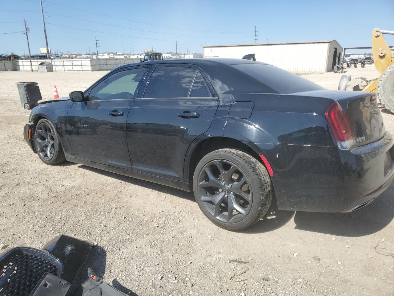 2020 Chrysler 300 - Image 2