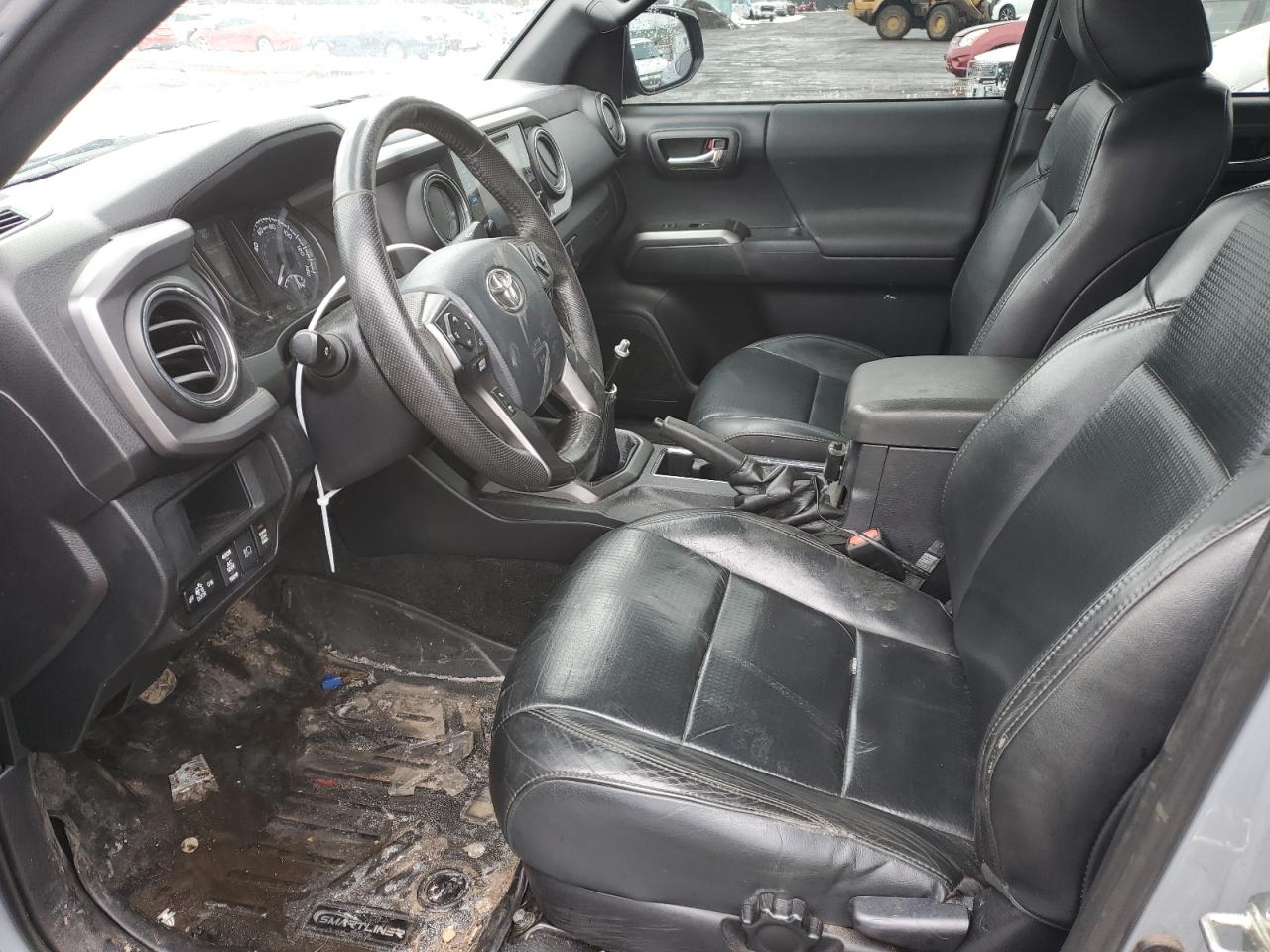 2019 Toyota Tacoma - Image 7