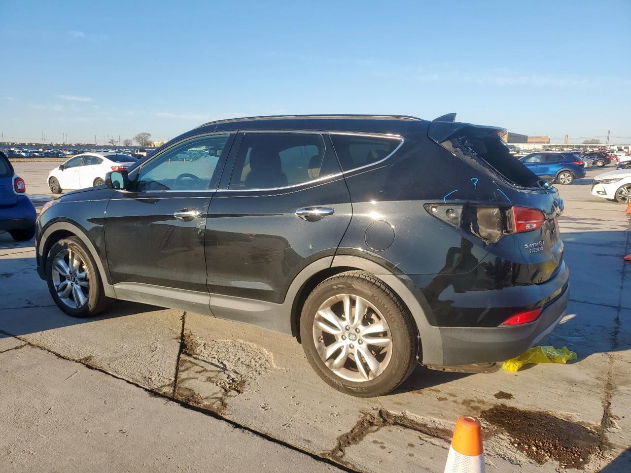 2013 Hyundai Santa Fe - Image 2