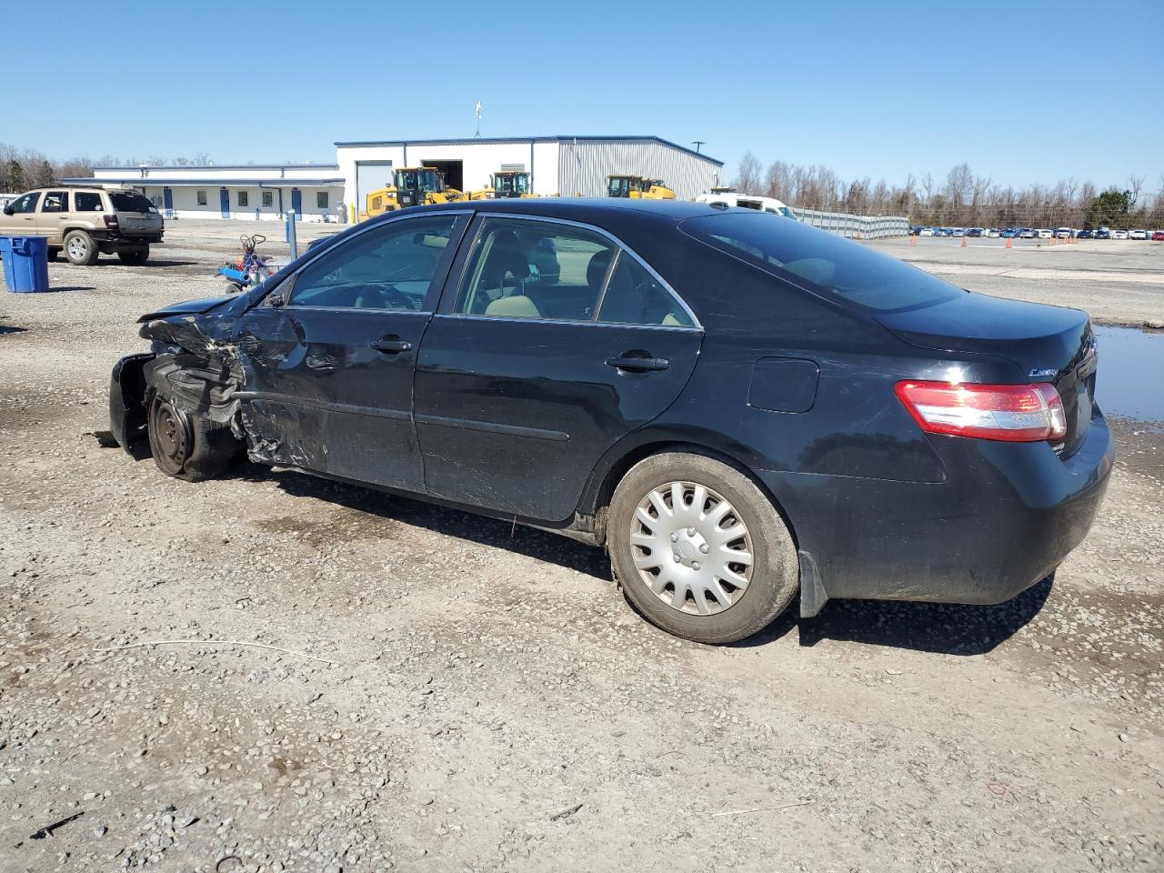 2011 Toyota Camry - Image 2
